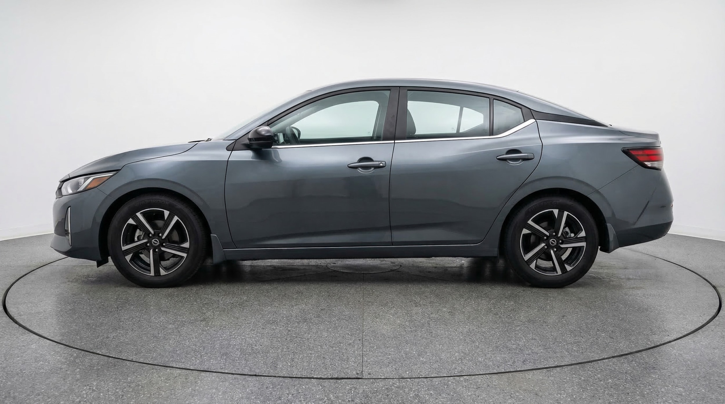 Thumbnail: 2025 Nissan Sentra - 4