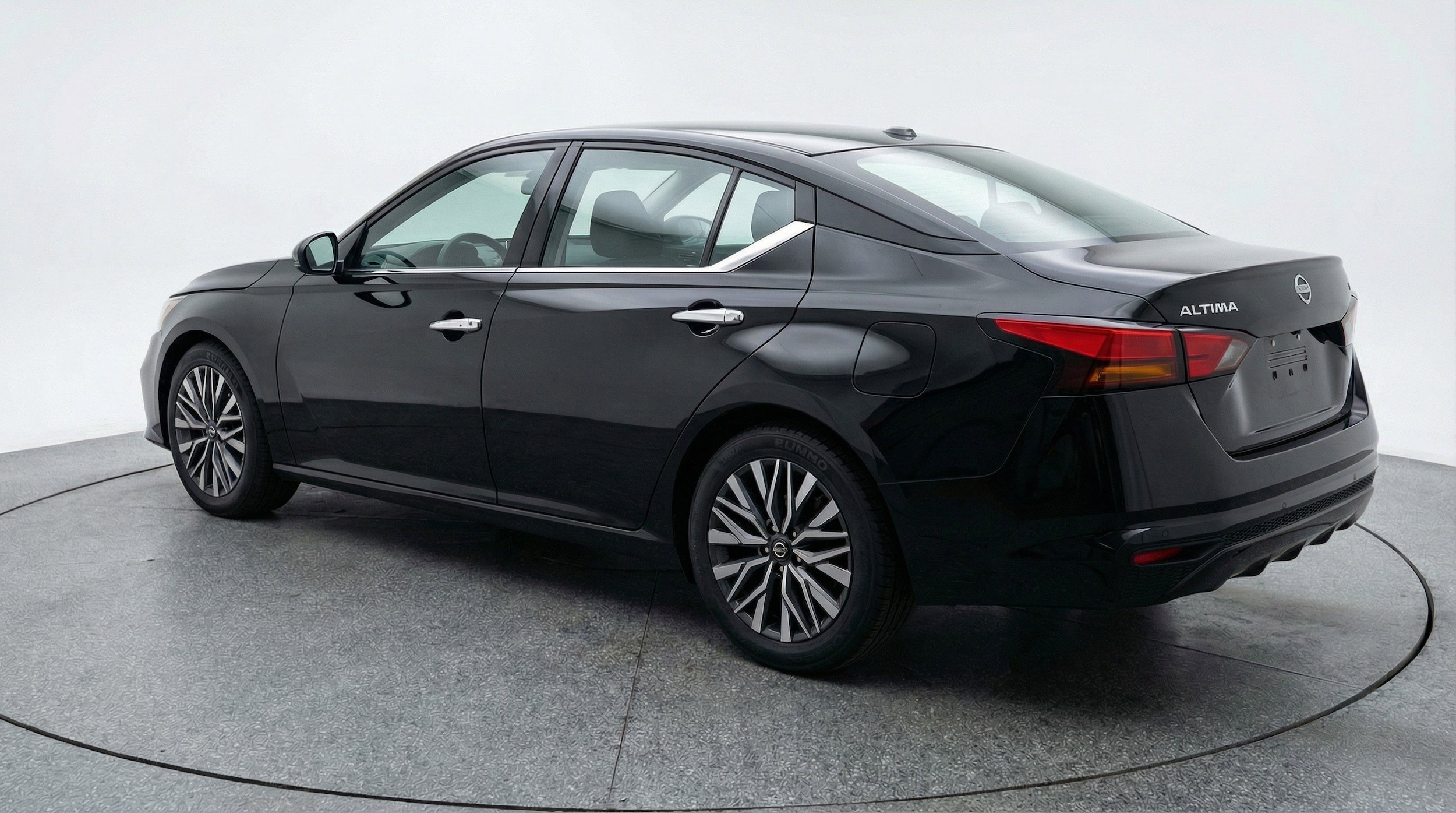 Thumbnail: 2025 Nissan Altima - 6