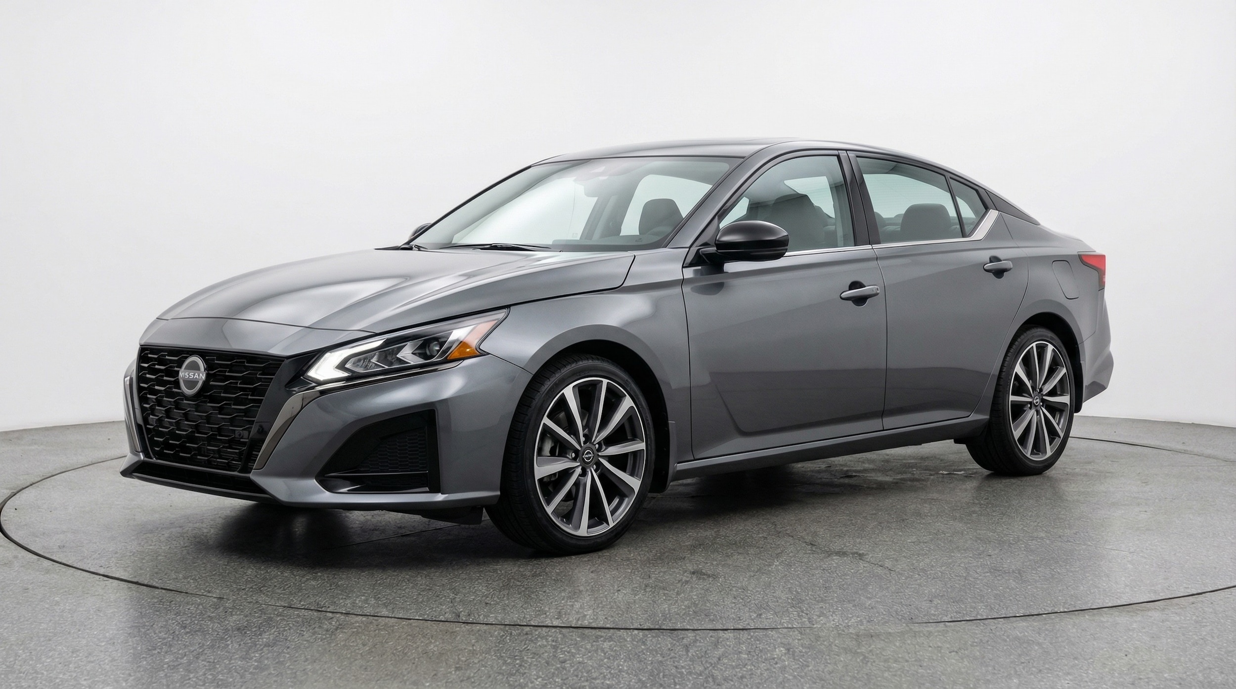 Thumbnail: 2025 Nissan Altima - 3