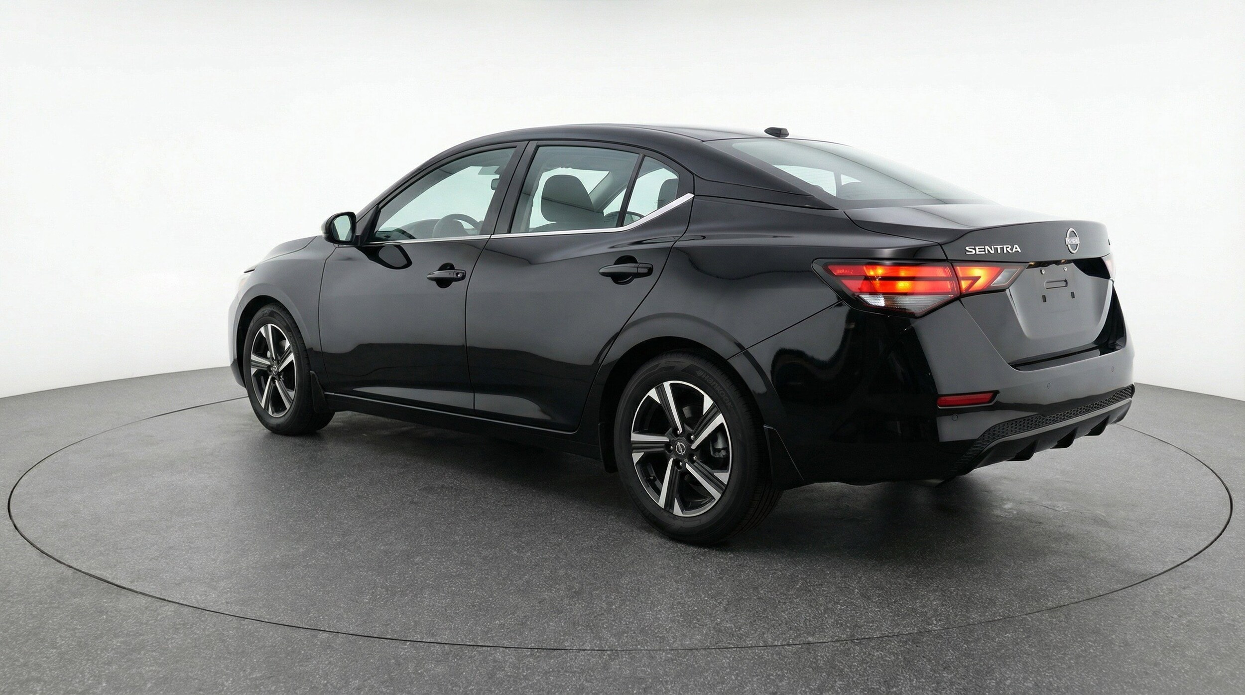 Thumbnail: 2025 Nissan Sentra - 6