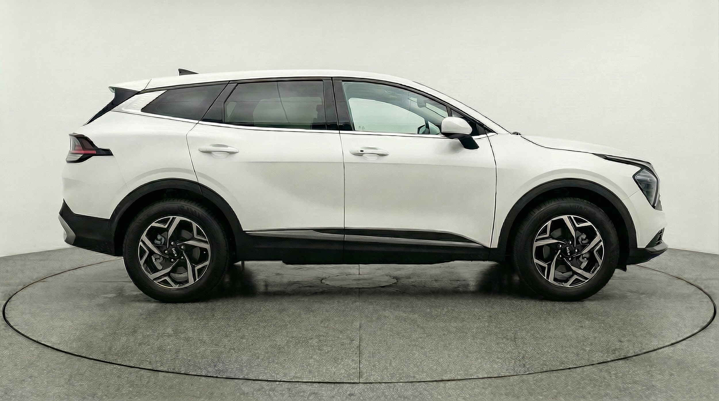 Thumbnail: 2025 Kia Sportage - 4