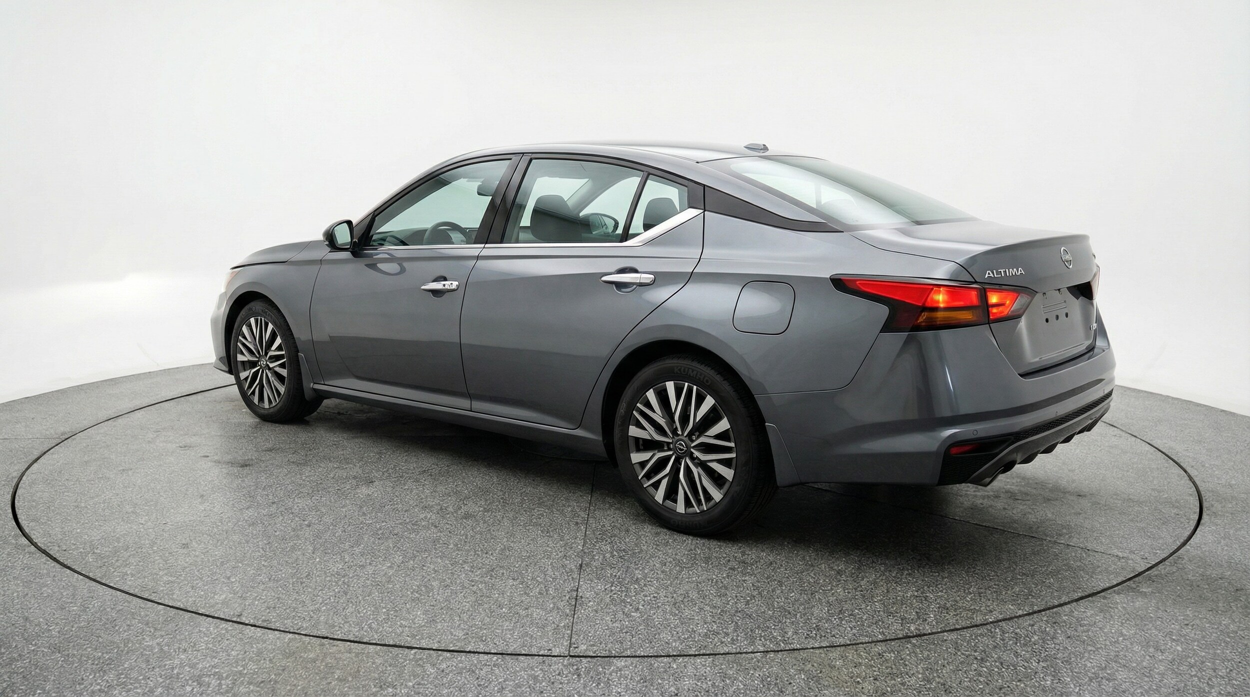 Thumbnail: 2025 Nissan Altima - 5