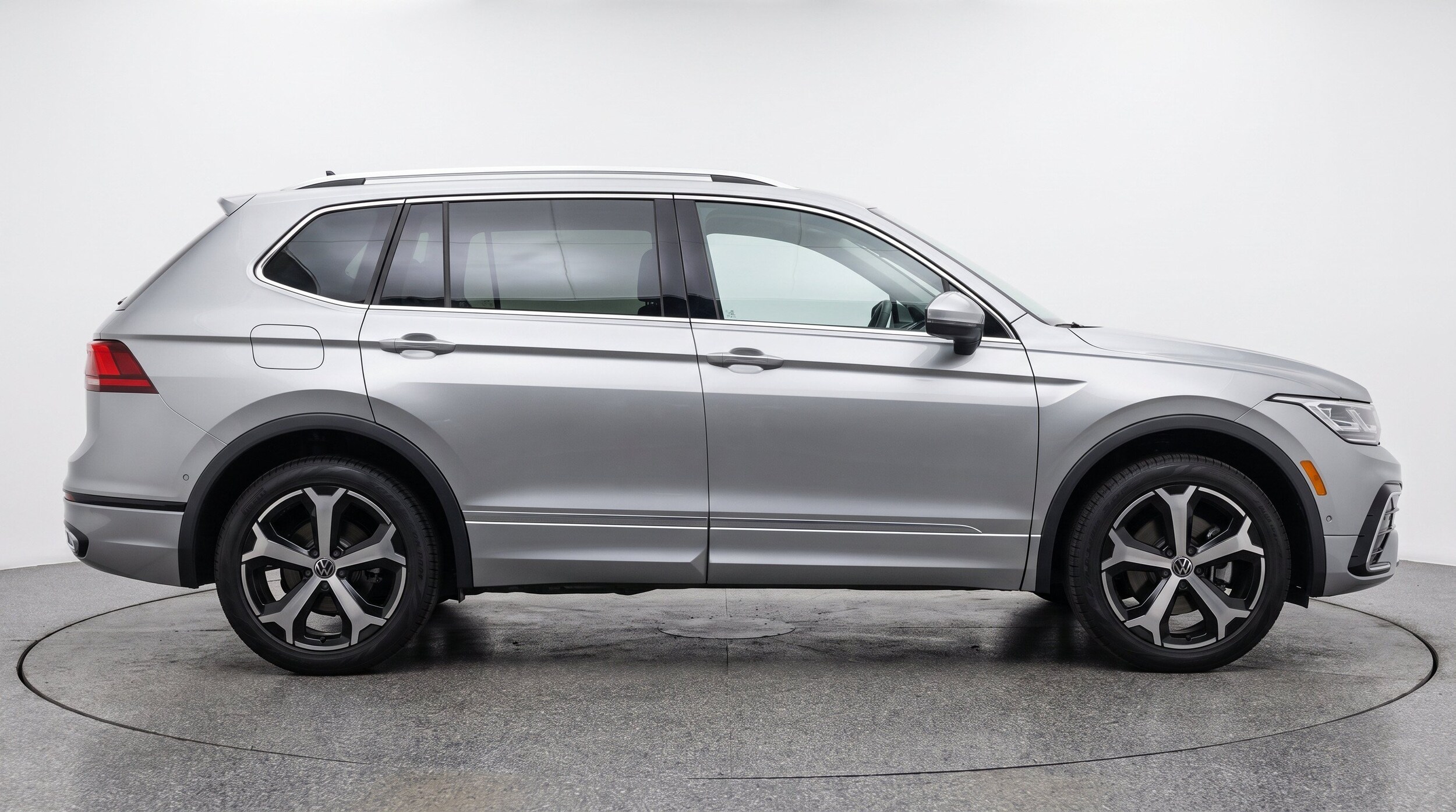 Thumbnail: 2026 Volkswagen Tiguan - 11