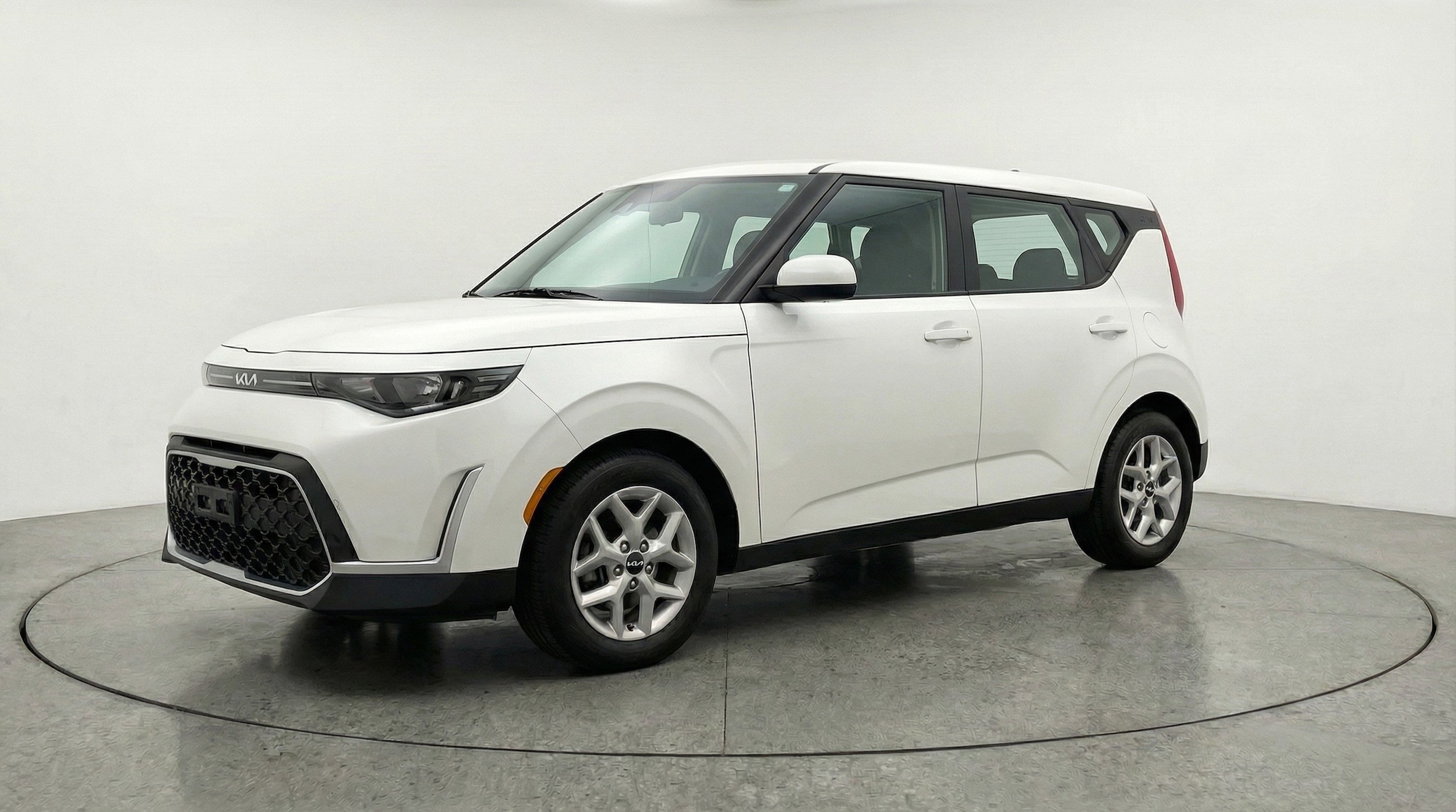 Thumbnail: 2025 Kia Soul - 3