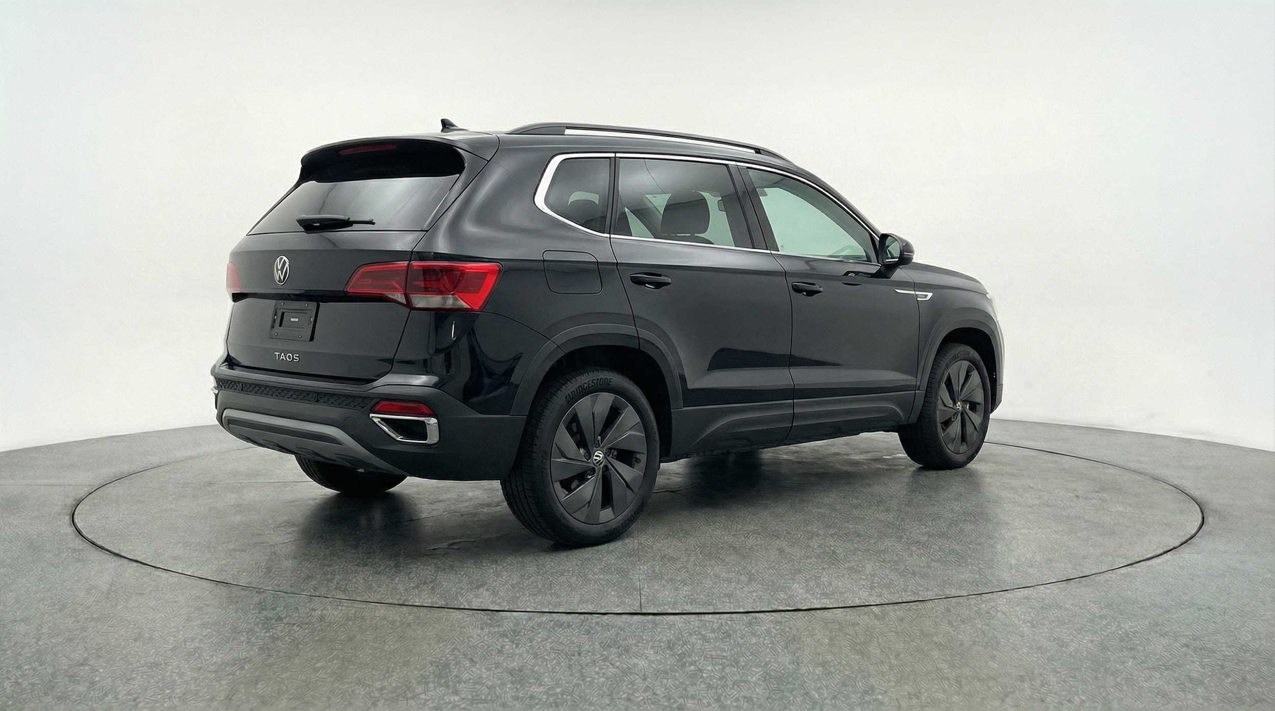 Thumbnail: 2025 Volkswagen Taos - 7