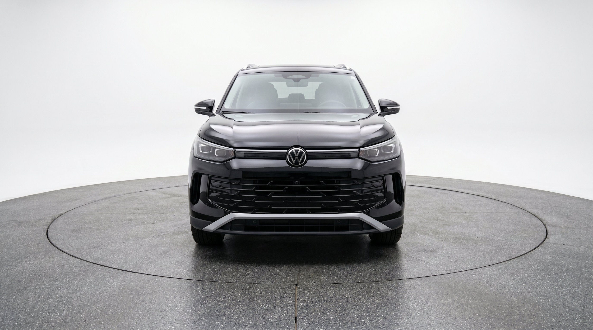 Thumbnail: 2026 Volkswagen Tiguan - 2