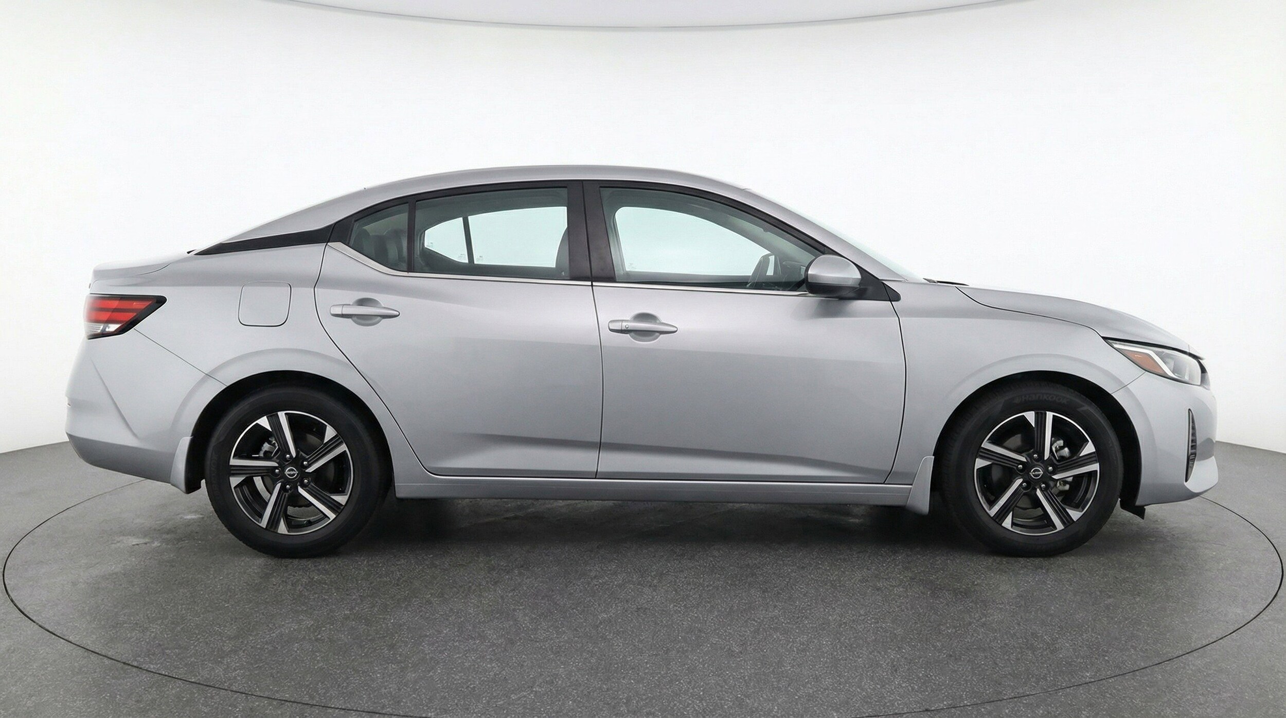 Thumbnail: 2025 Nissan Sentra - 11