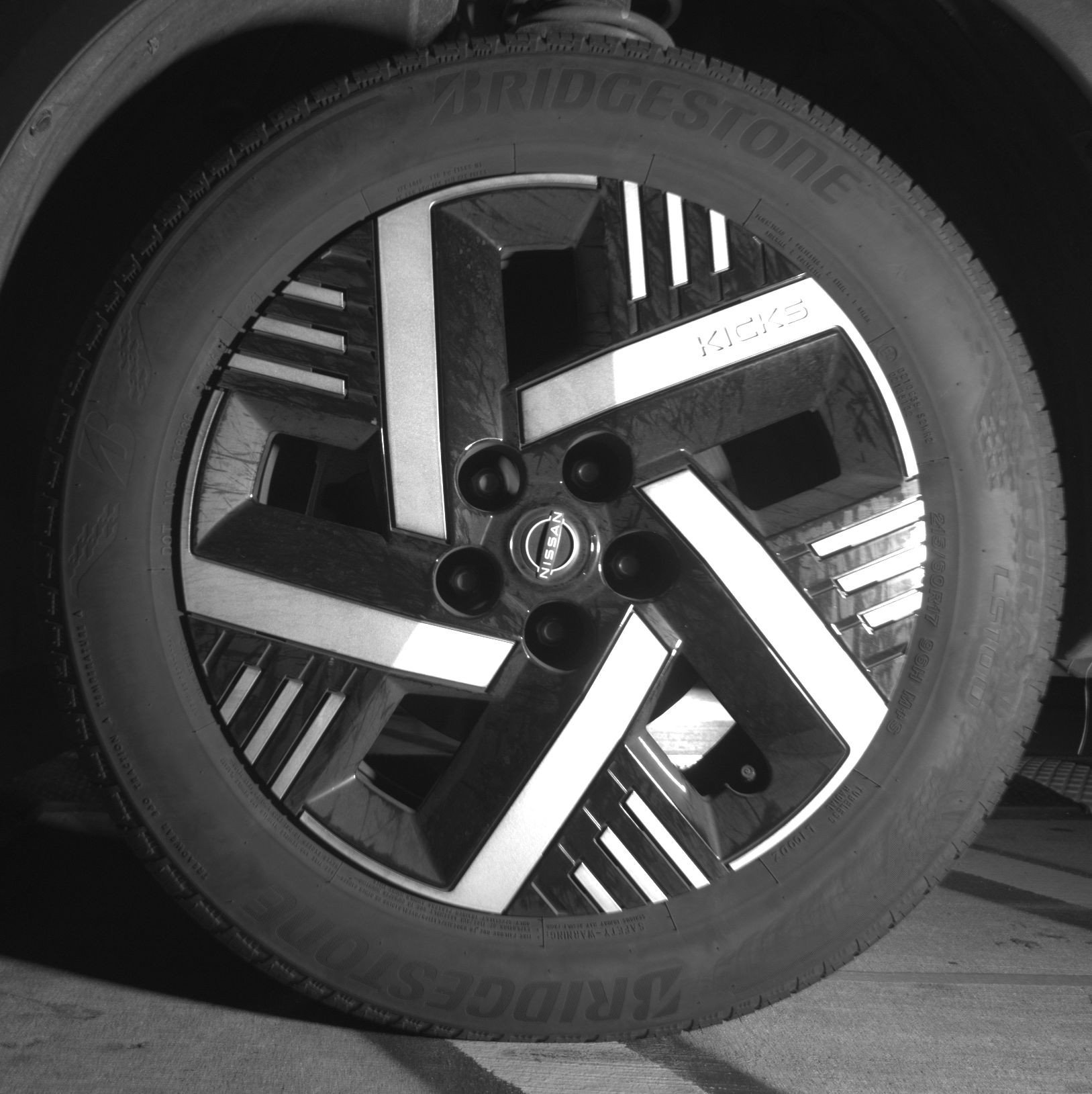 Thumbnail: 2025 Nissan Kicks - 12