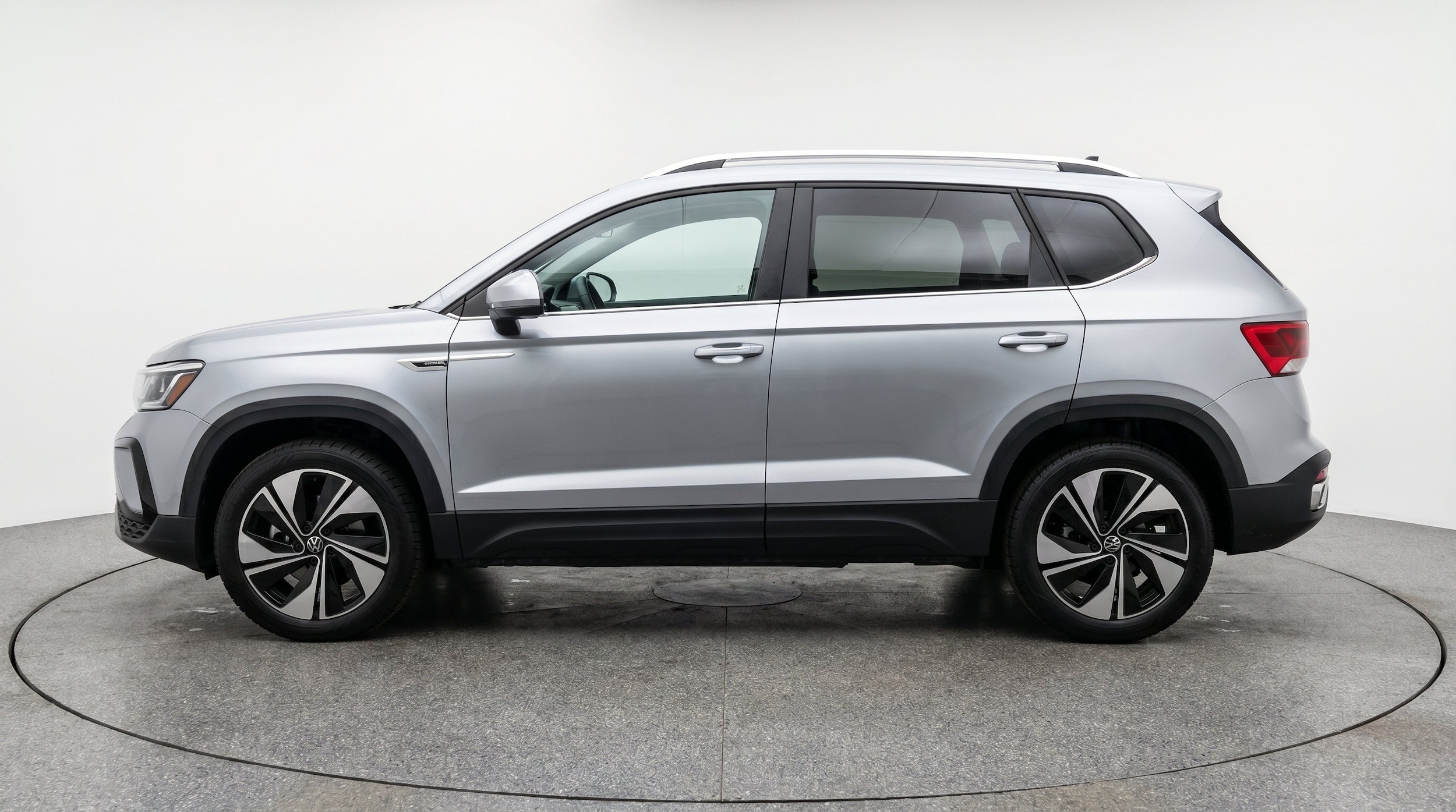 Thumbnail: 2026 Volkswagen Taos - 5