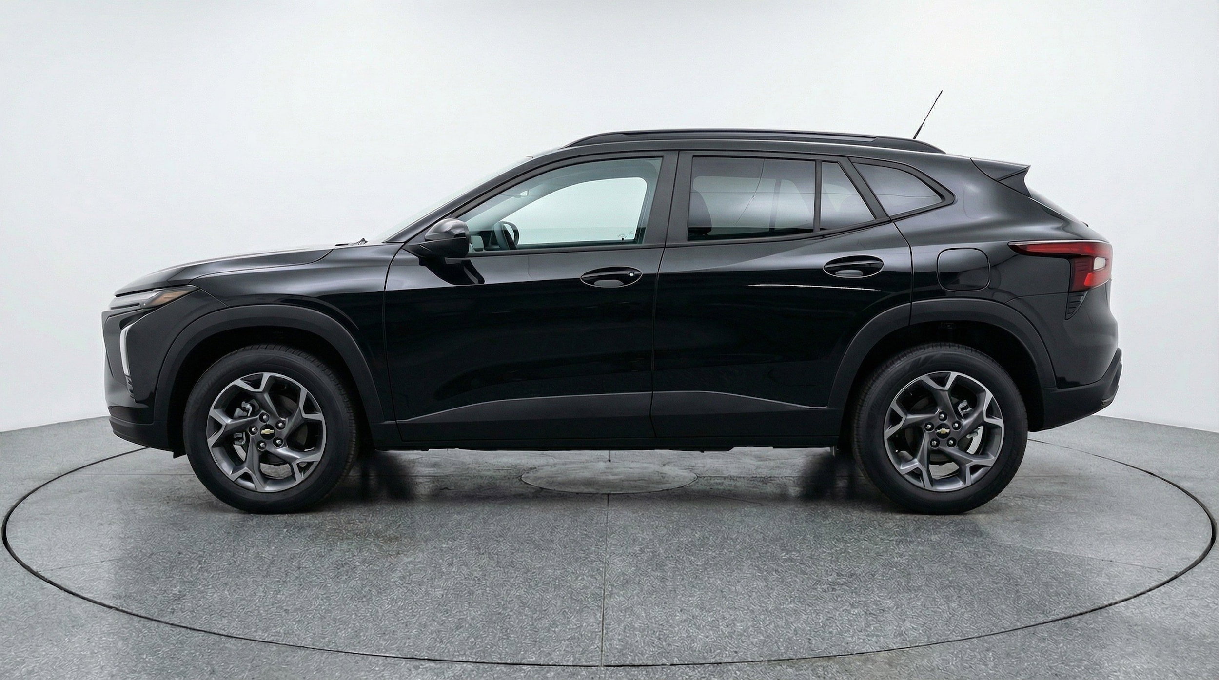 Thumbnail: 2025 Chevrolet Trax - 5