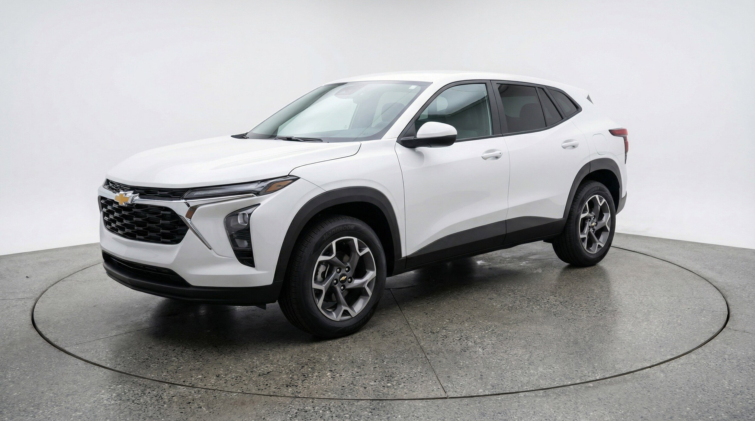 Thumbnail: 2025 Chevrolet Trax - 3