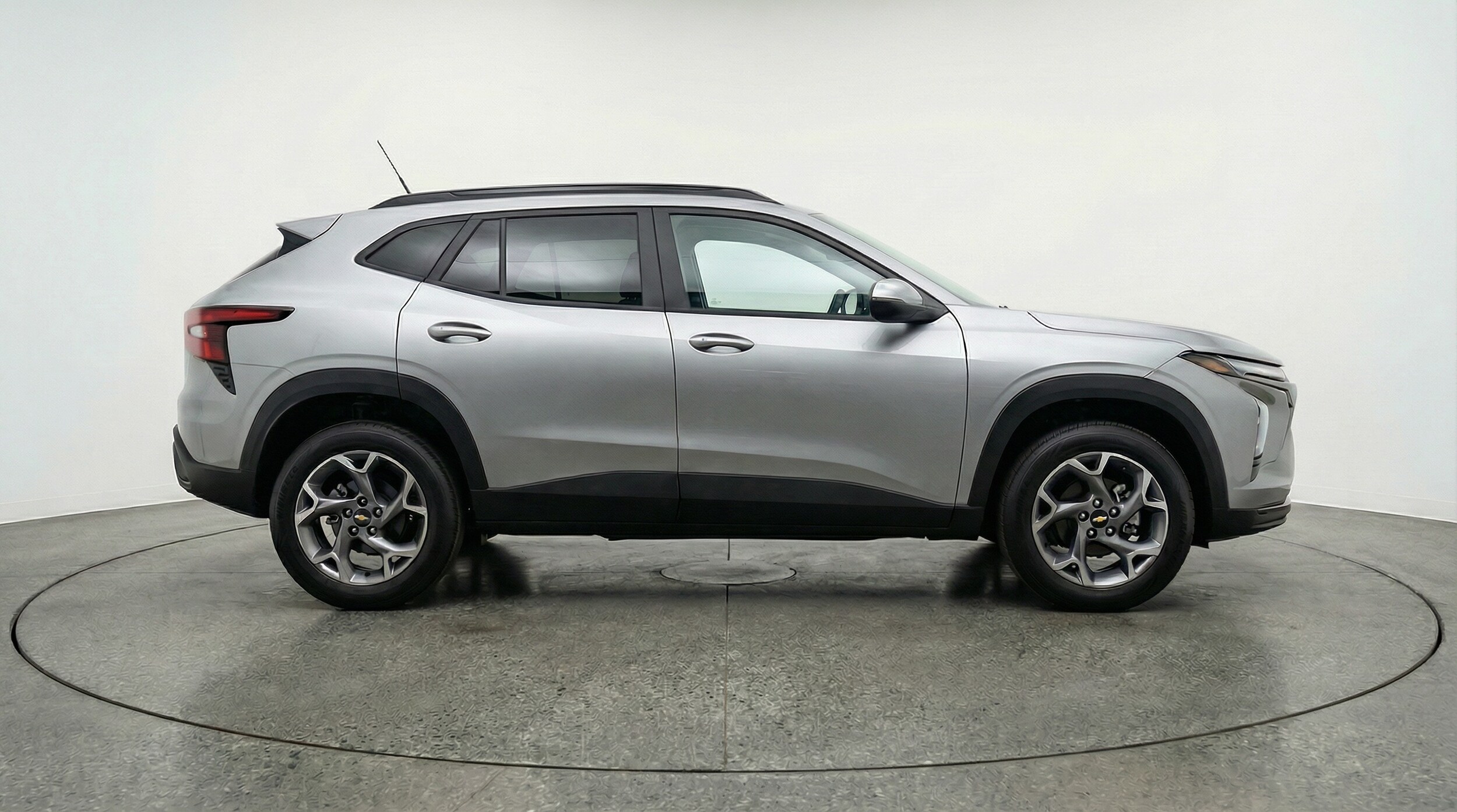 Thumbnail: 2025 Chevrolet Trax - 8