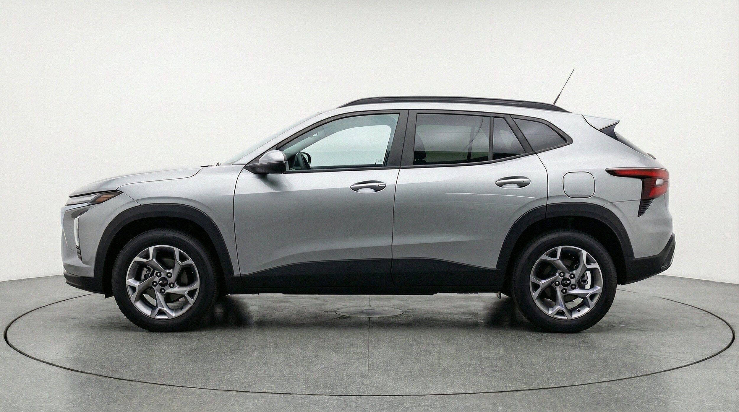 Thumbnail: 2025 Chevrolet Trax - 5