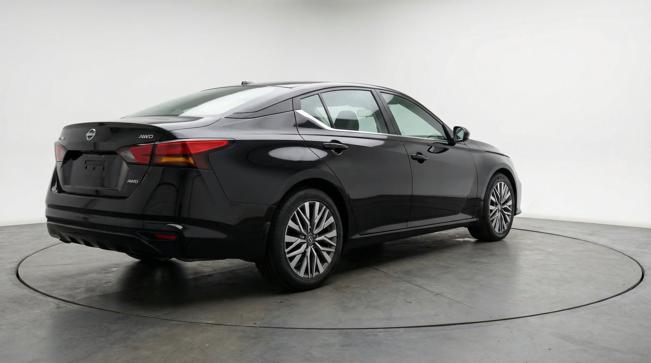 Thumbnail: 2025 Nissan Altima - 9
