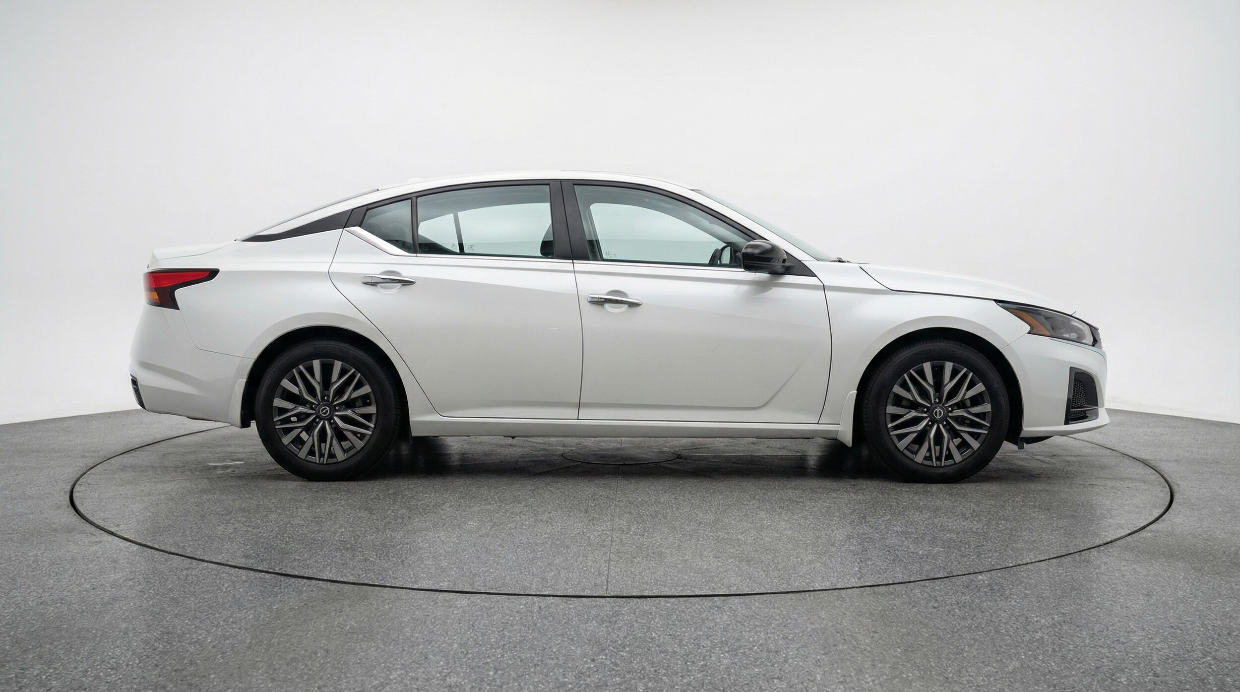 Thumbnail: 2025 Nissan Altima - 8