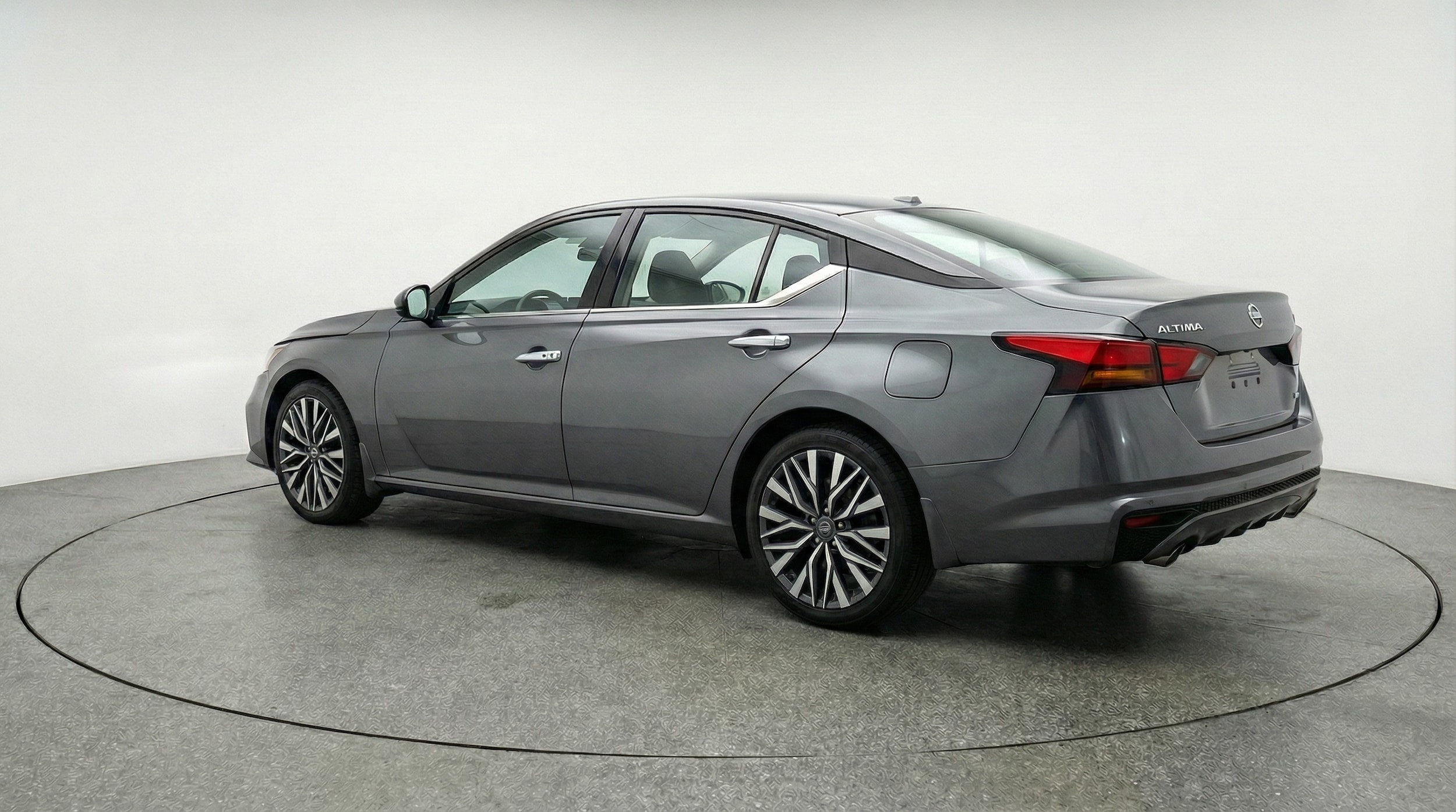 Thumbnail: 2025 Nissan Altima - 5