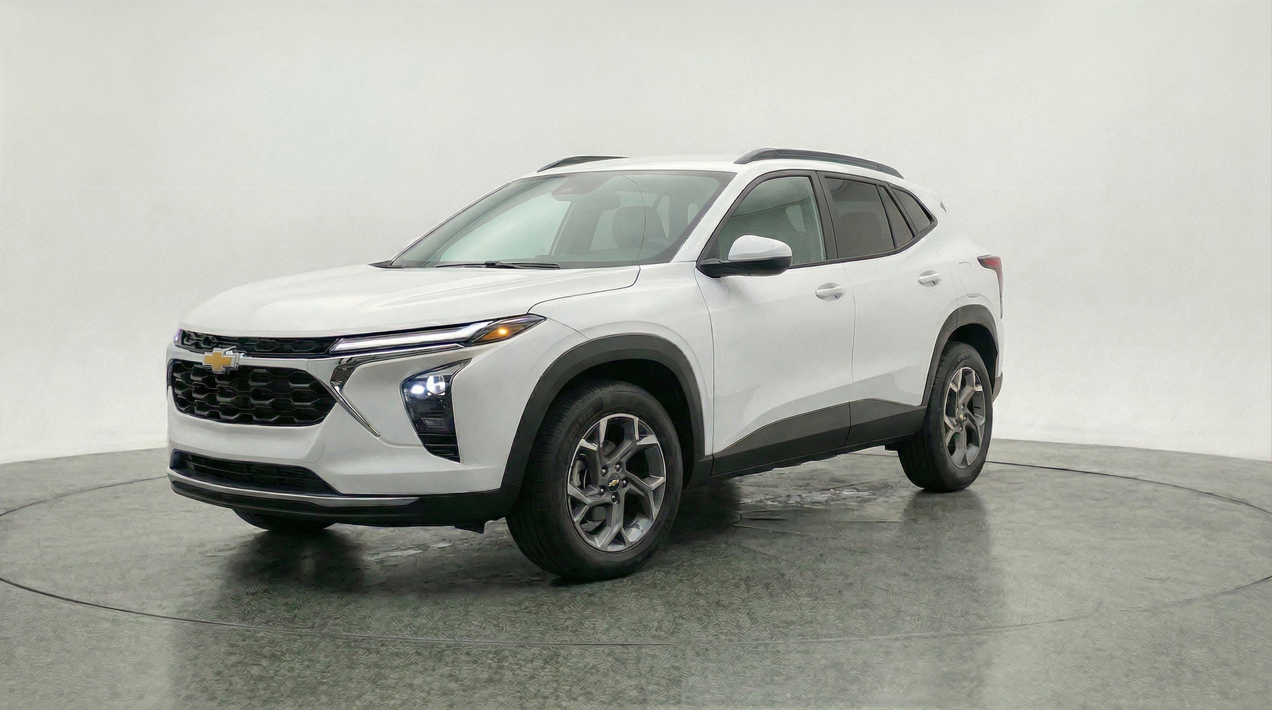 Thumbnail: 2025 Chevrolet Trax - 3