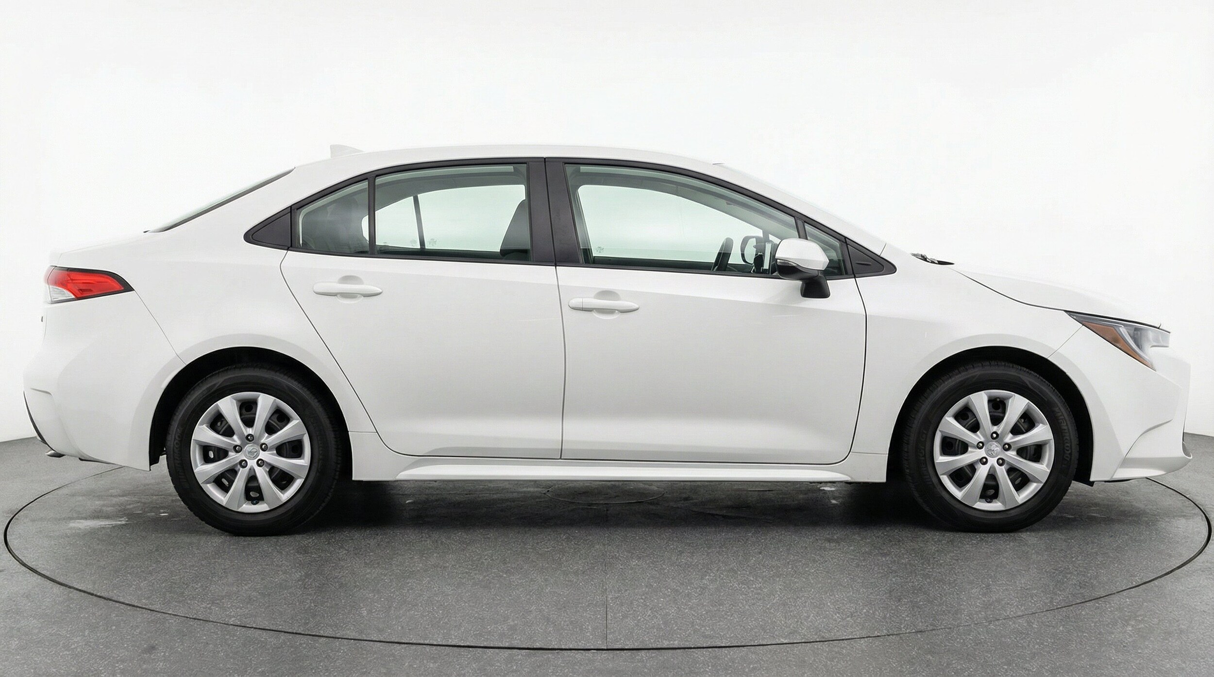 Thumbnail: 2025 Toyota Corolla - 11