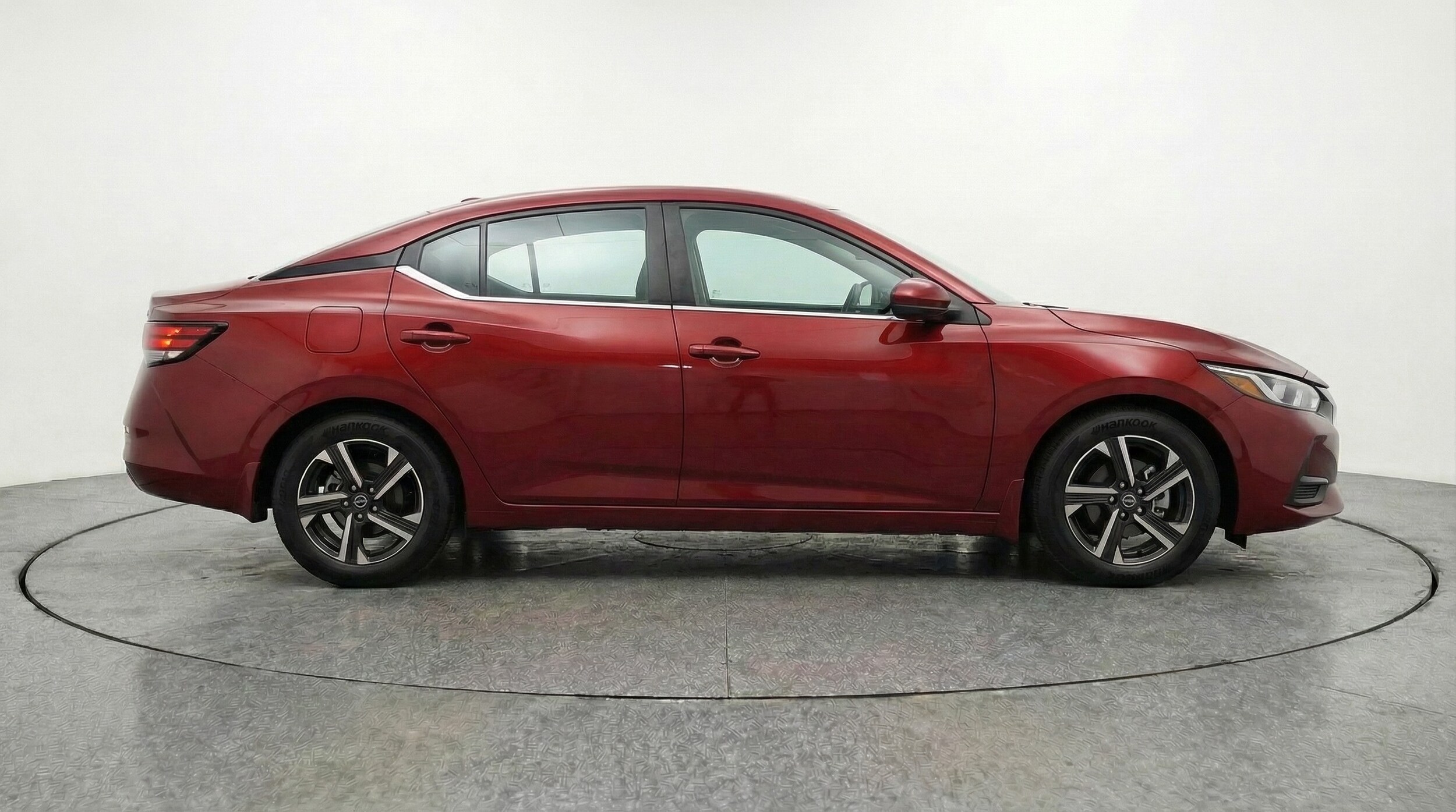 Thumbnail: 2025 Nissan Sentra - 8