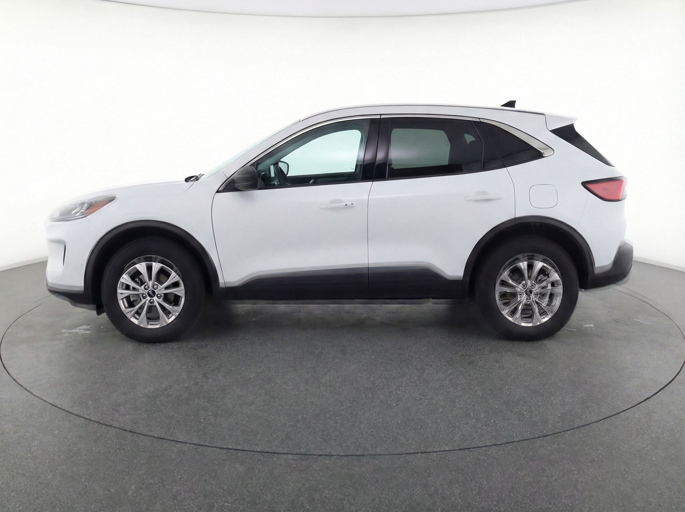 Thumbnail: 2023 Ford Escape - 4