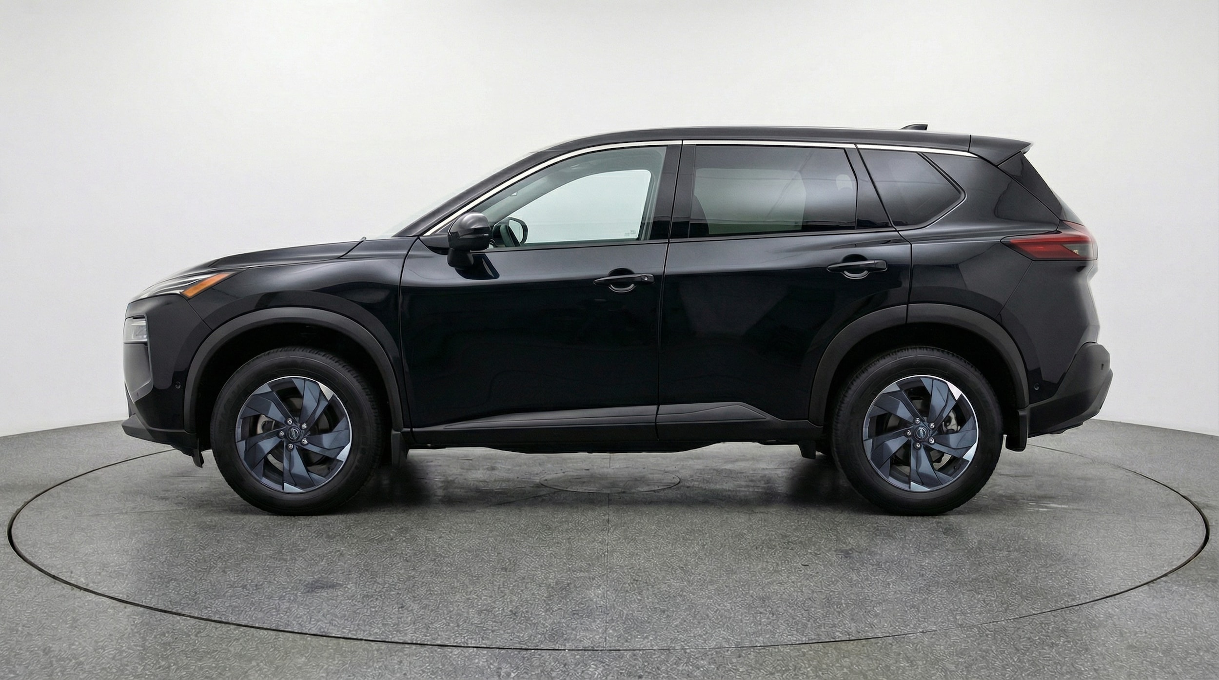 Thumbnail: 2025 Nissan Rogue - 4