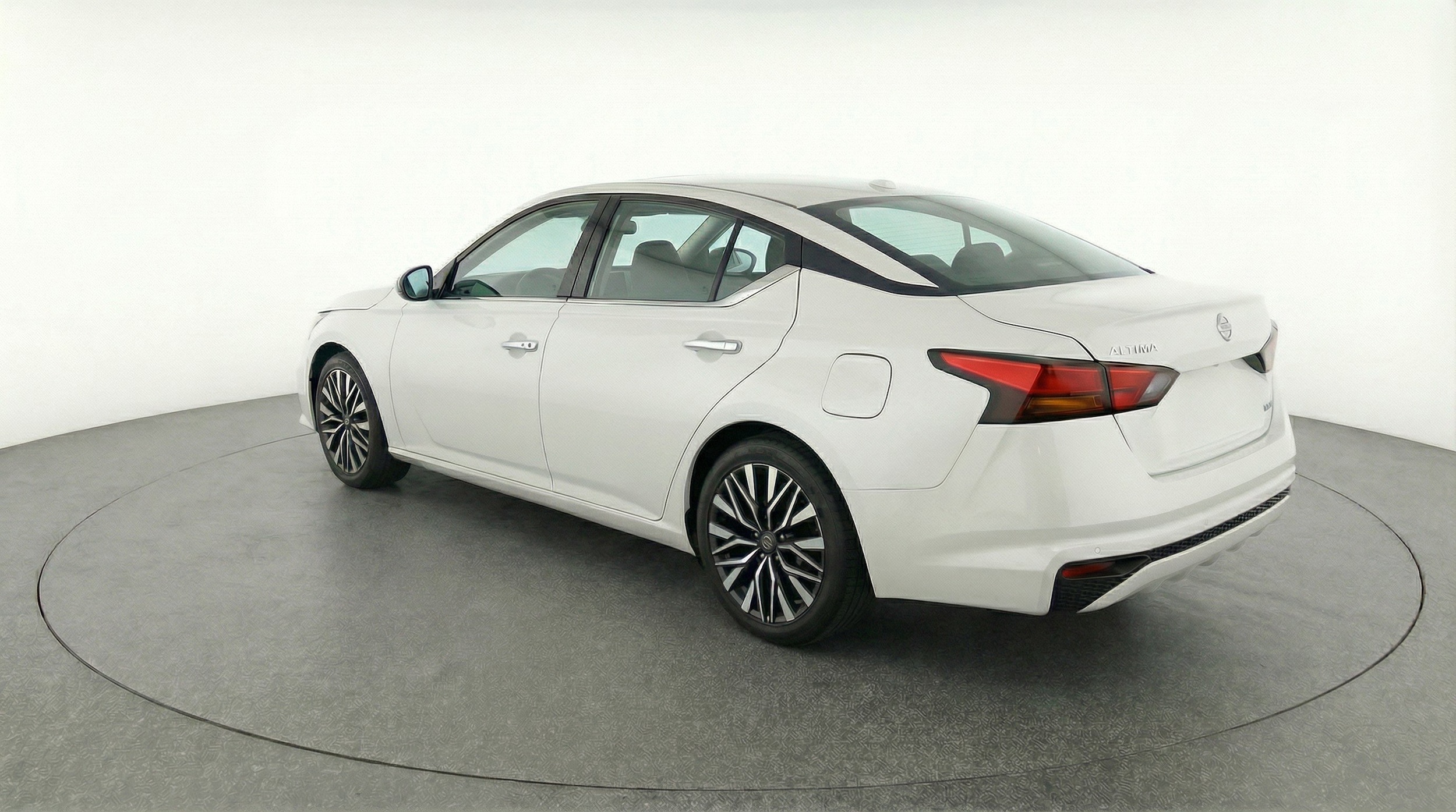 Thumbnail: 2025 Nissan Altima - 6