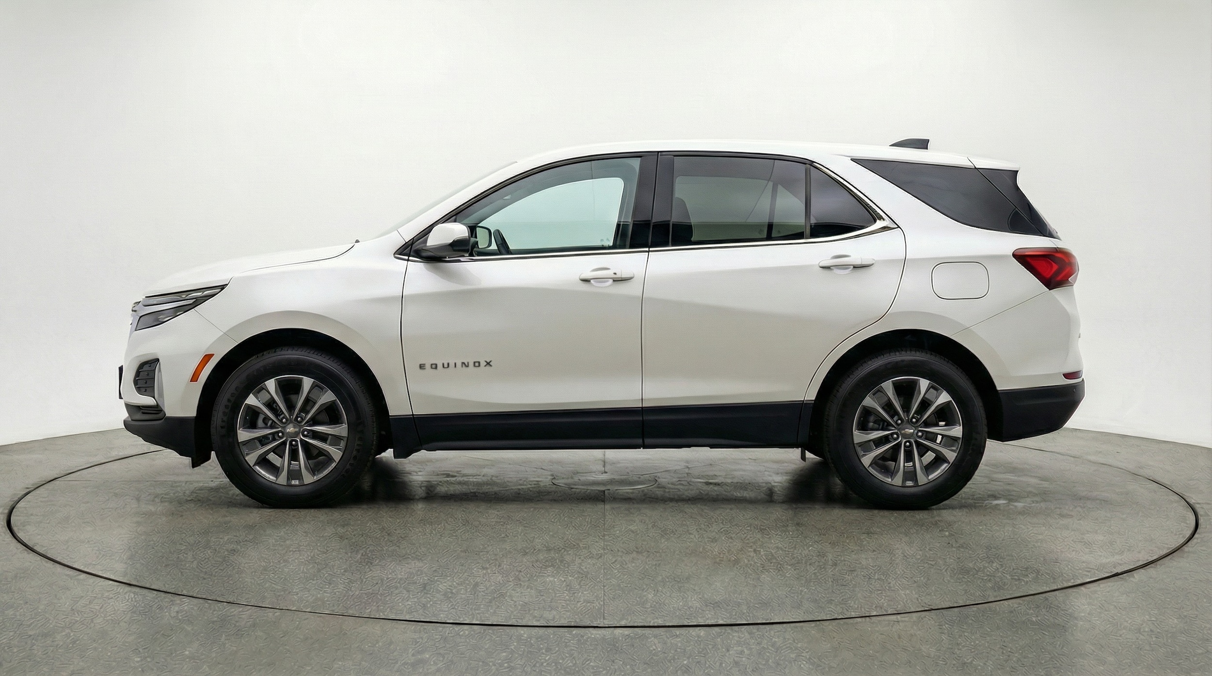 Thumbnail: 2025 Chevrolet Equinox - 4