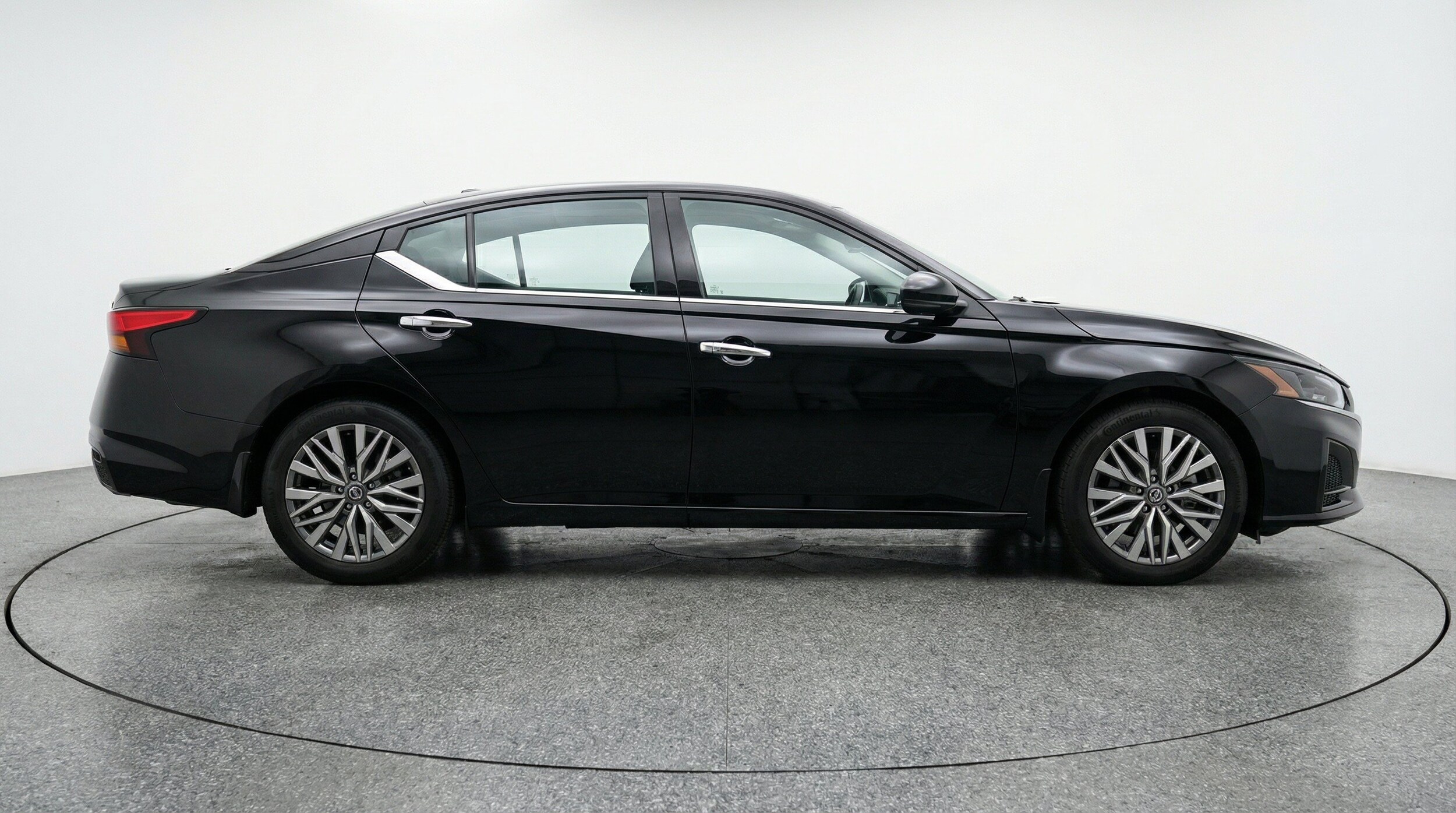 Thumbnail: 2025 Nissan Altima - 11