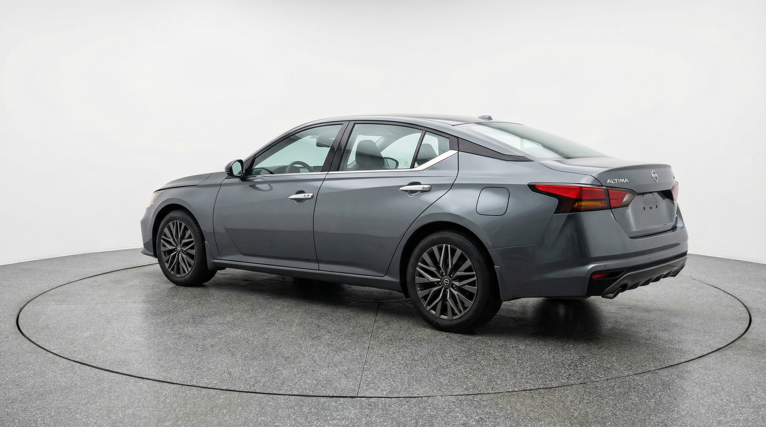 Thumbnail: 2025 Nissan Altima - 5