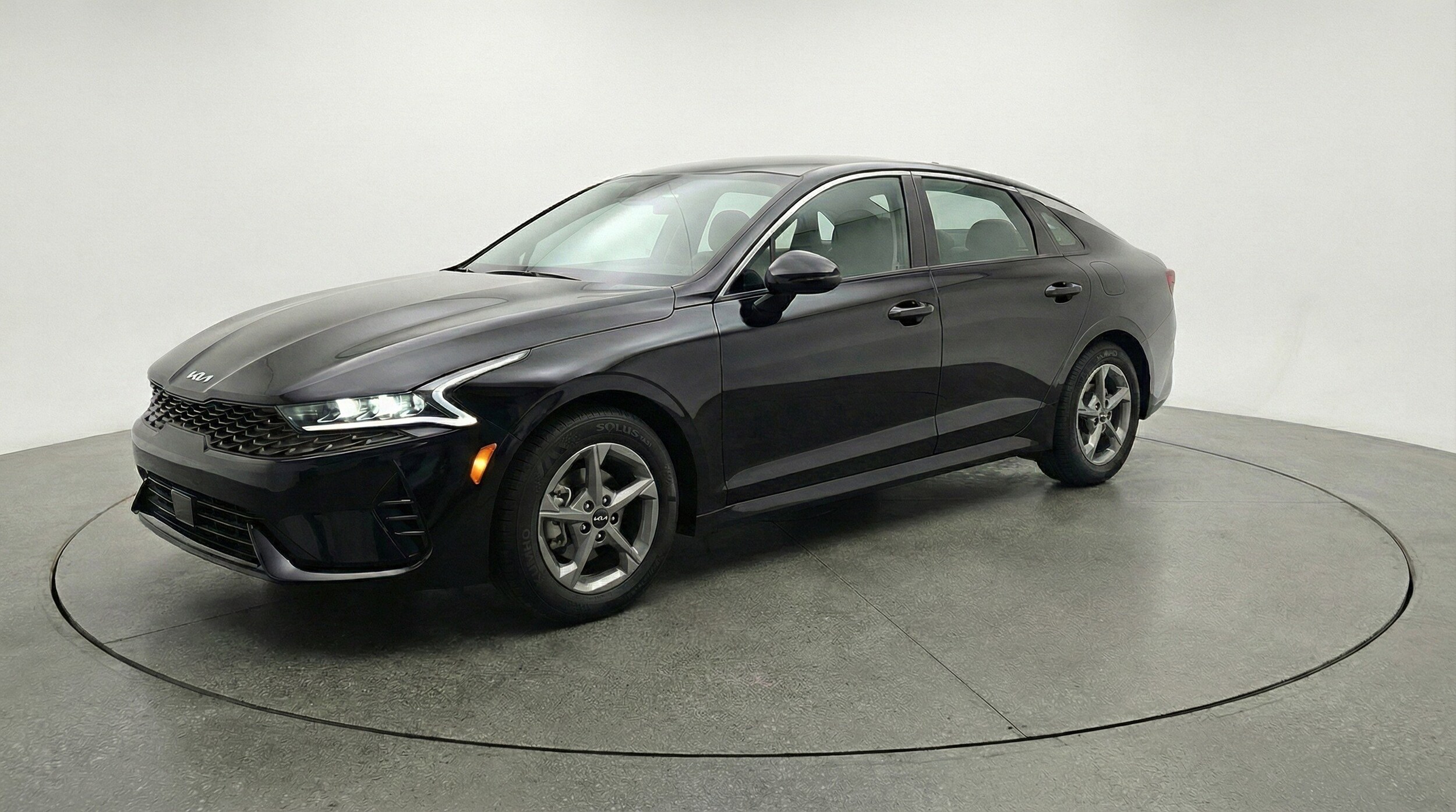 Thumbnail: 2025 Kia K4 - 3