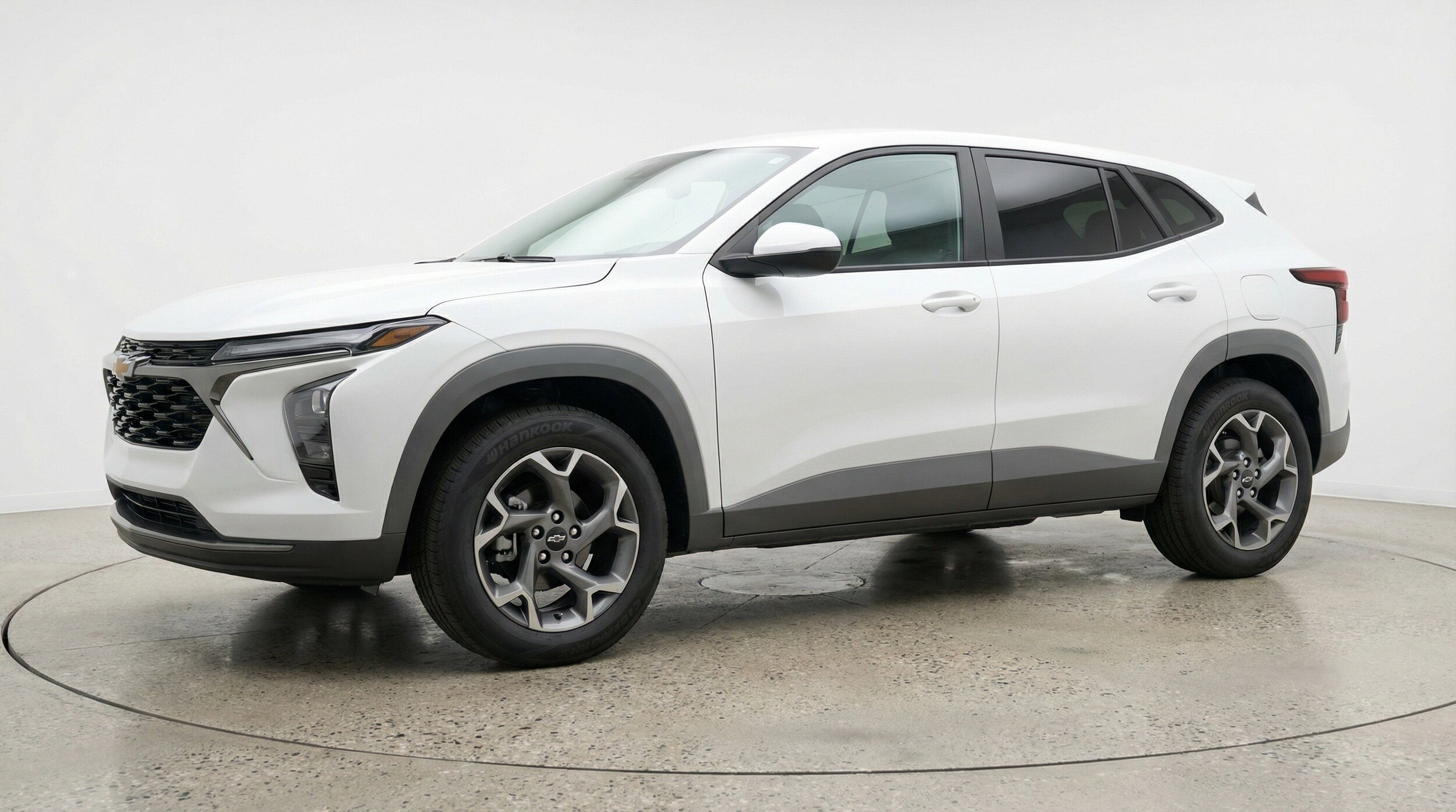 Thumbnail: 2025 Chevrolet Trax - 3