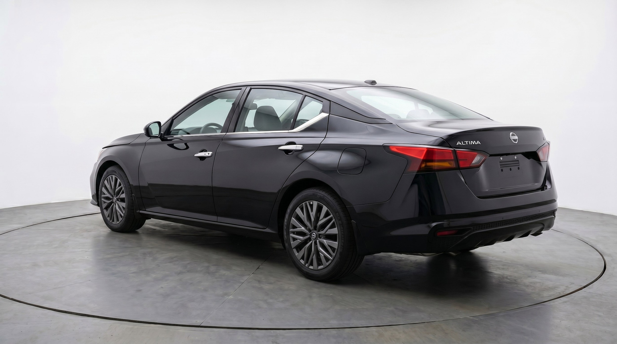 Thumbnail: 2025 Nissan Altima - 6