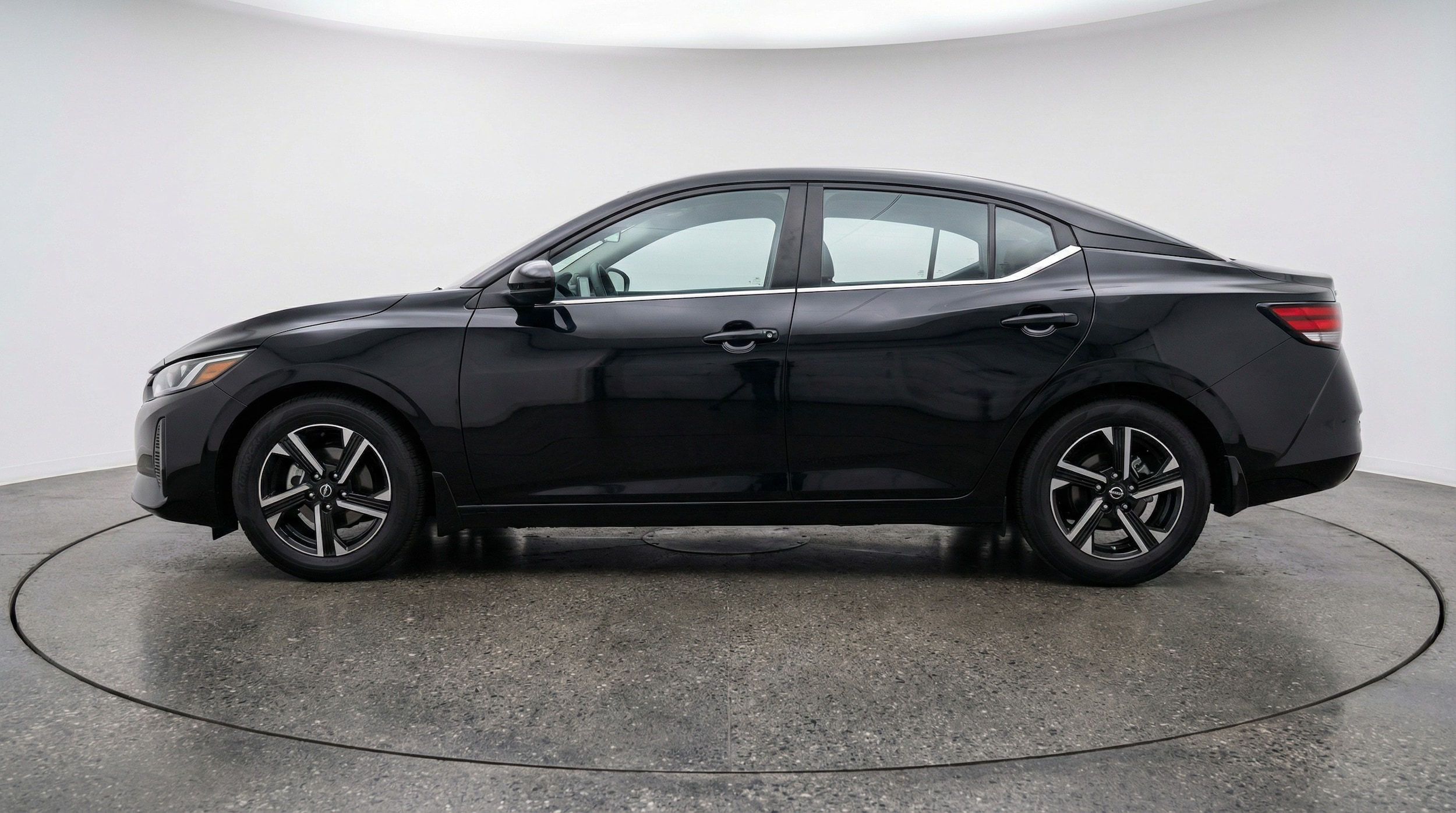 Thumbnail: 2025 Nissan Sentra - 4