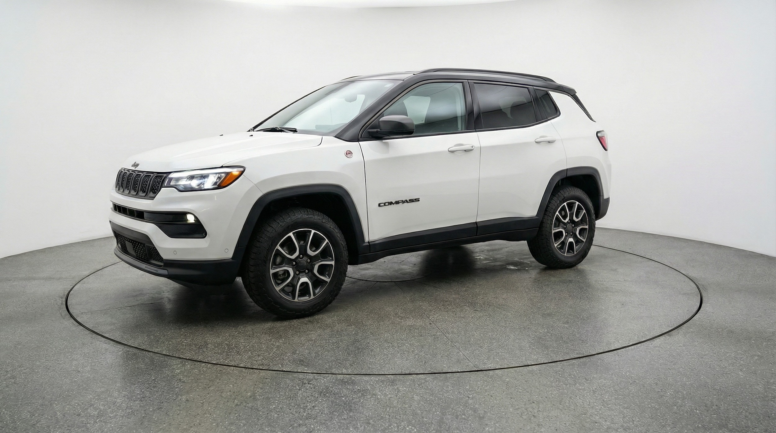 Thumbnail: 2025 Jeep Compass - 3