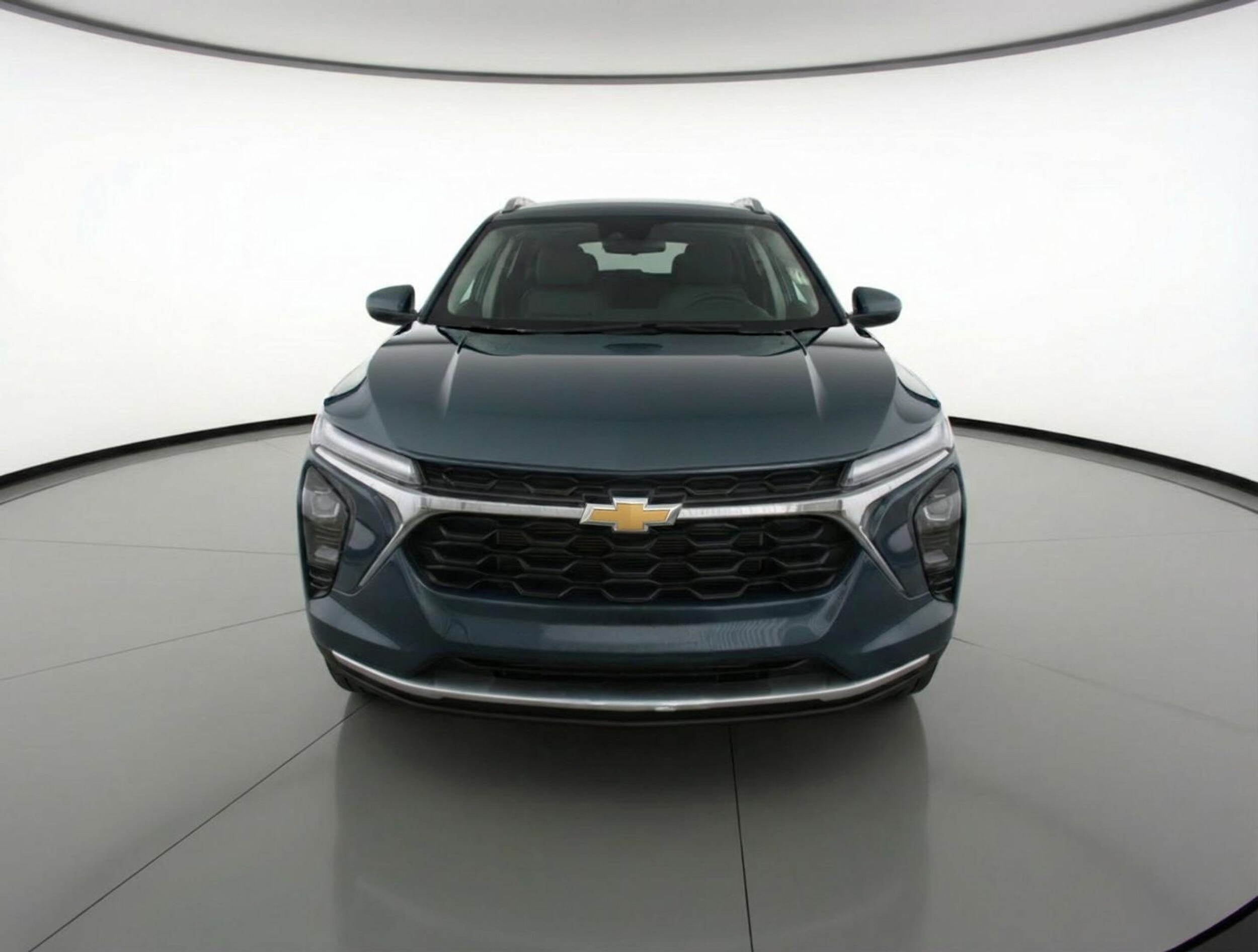 Thumbnail: 2025 Chevrolet Trax - 2