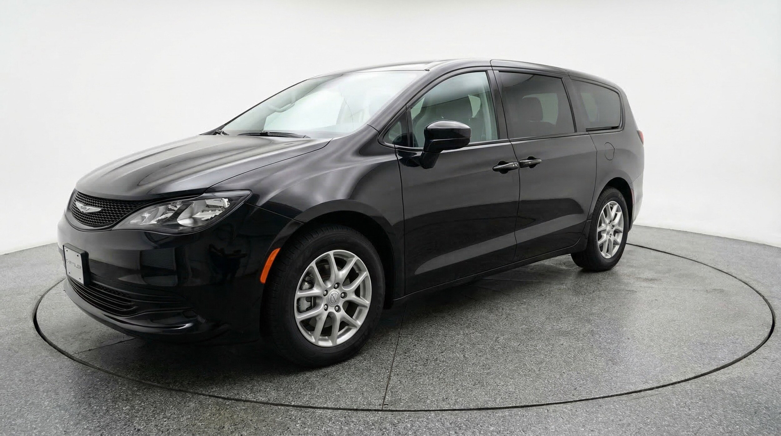 Thumbnail: 2024 Chrysler Voyager - 3