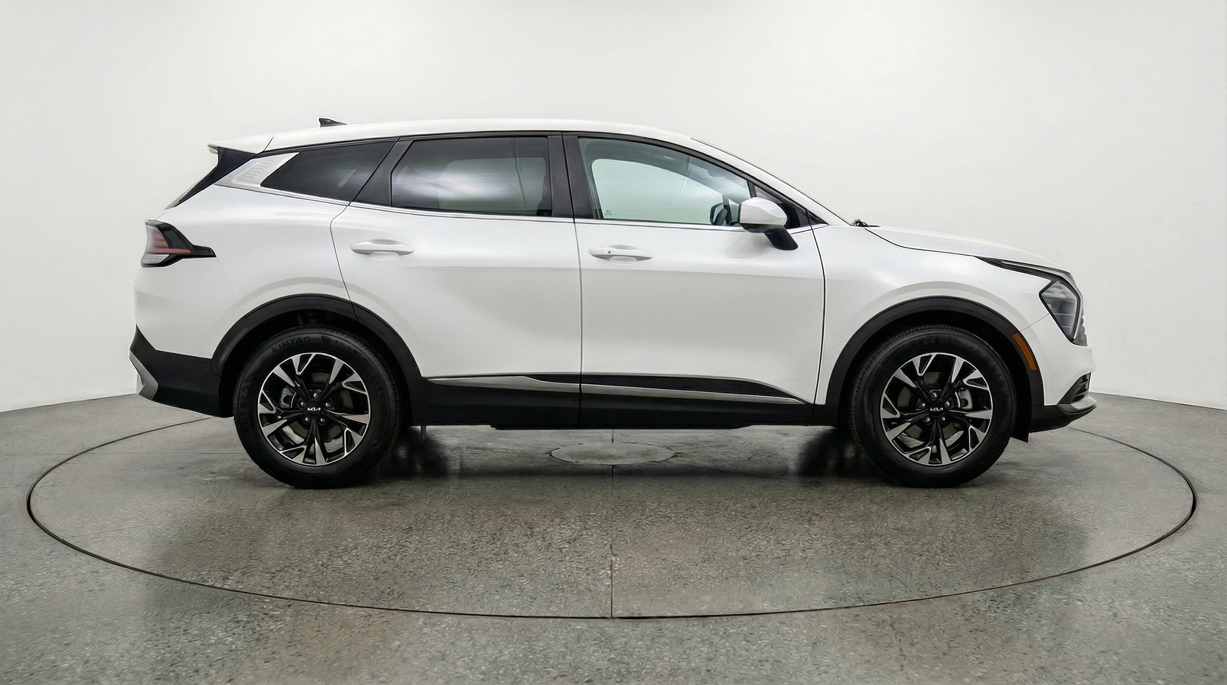 Thumbnail: 2025 Kia Sportage - 8