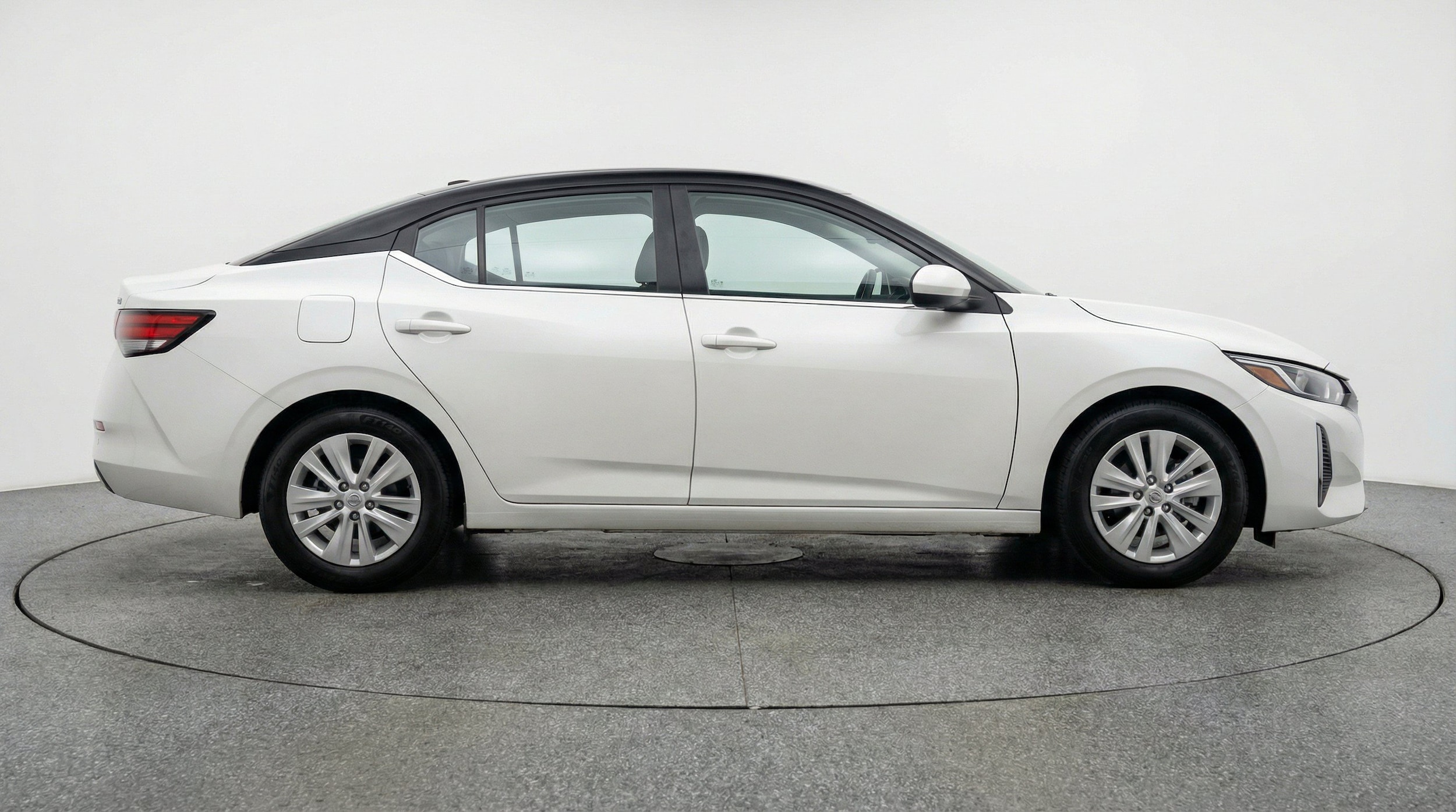 Thumbnail: 2025 Nissan Sentra - 11