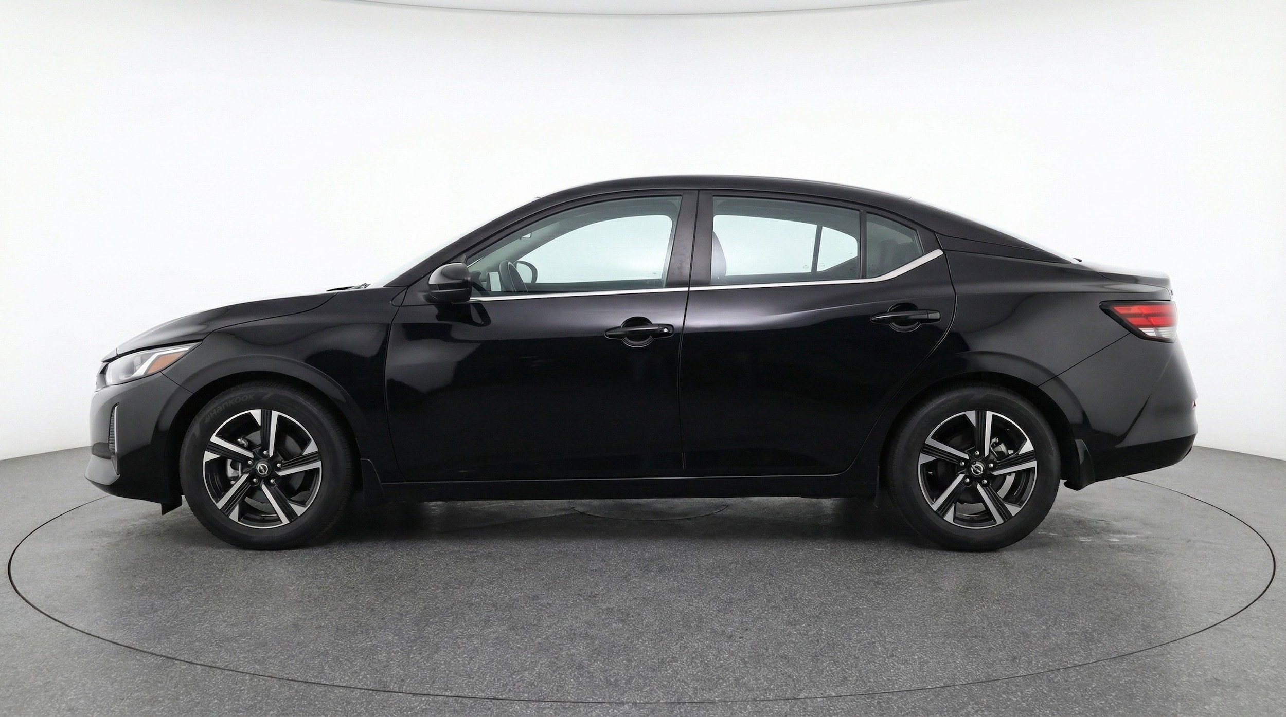 Thumbnail: 2025 Nissan Sentra - 5