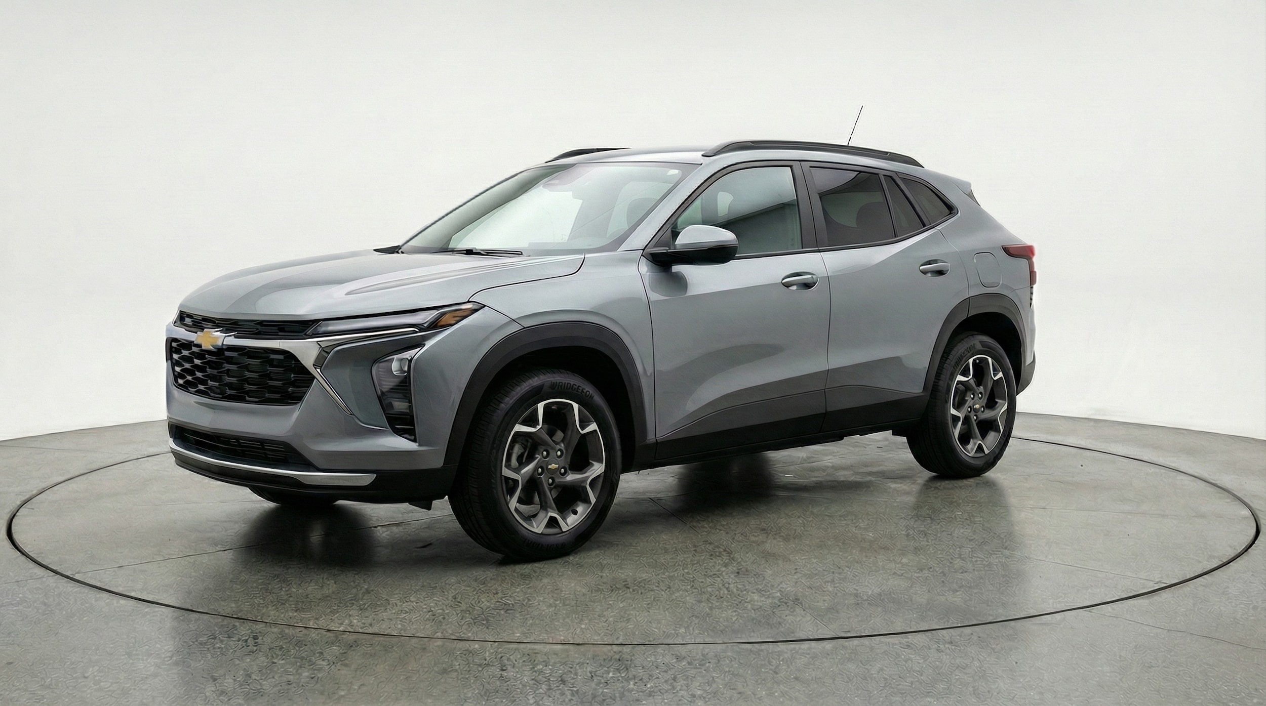 Thumbnail: 2025 Chevrolet Trax - 3