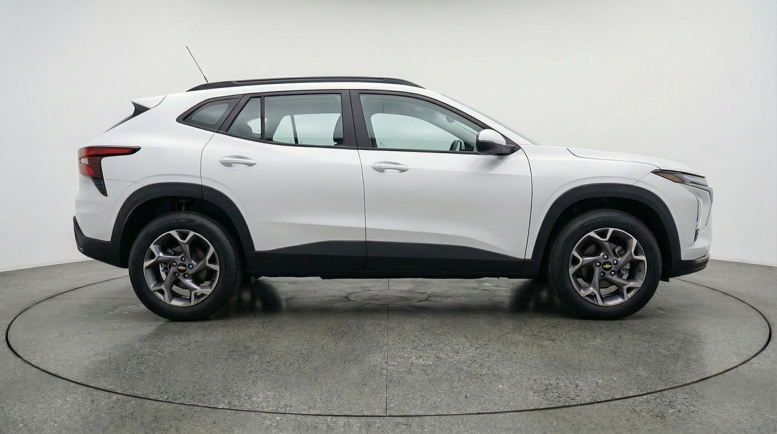 Thumbnail: 2025 Chevrolet Trax - 11