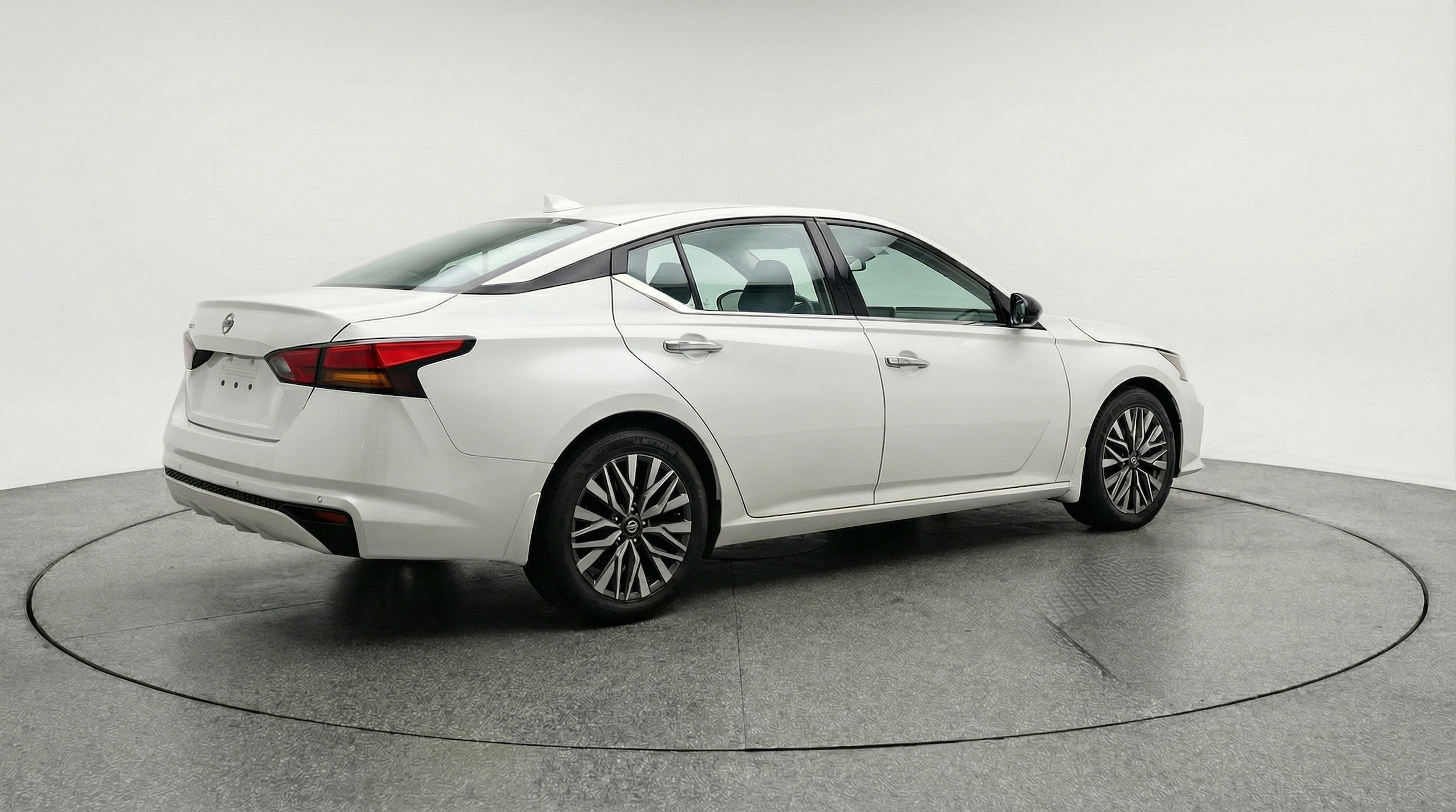 Thumbnail: 2025 Nissan Altima - 7