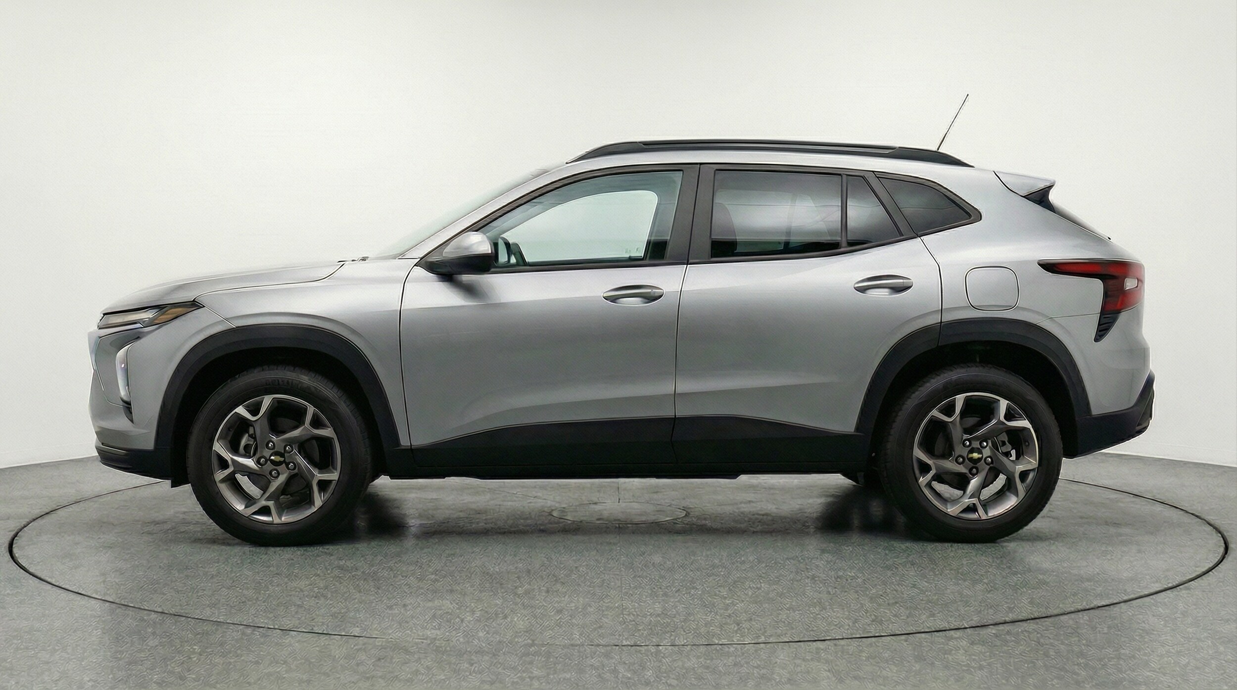 Thumbnail: 2025 Chevrolet Trax - 4