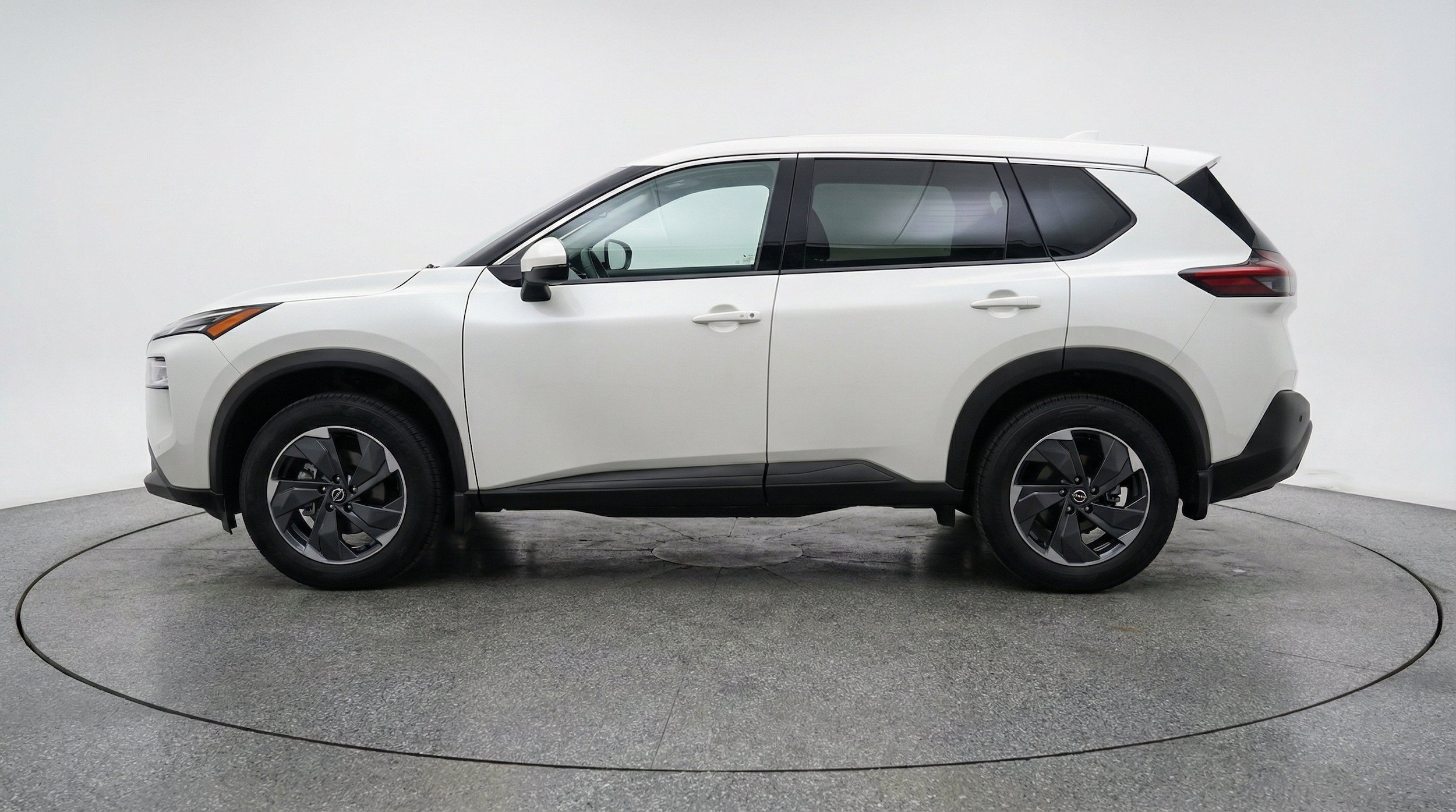 Thumbnail: 2025 Nissan Rogue - 5