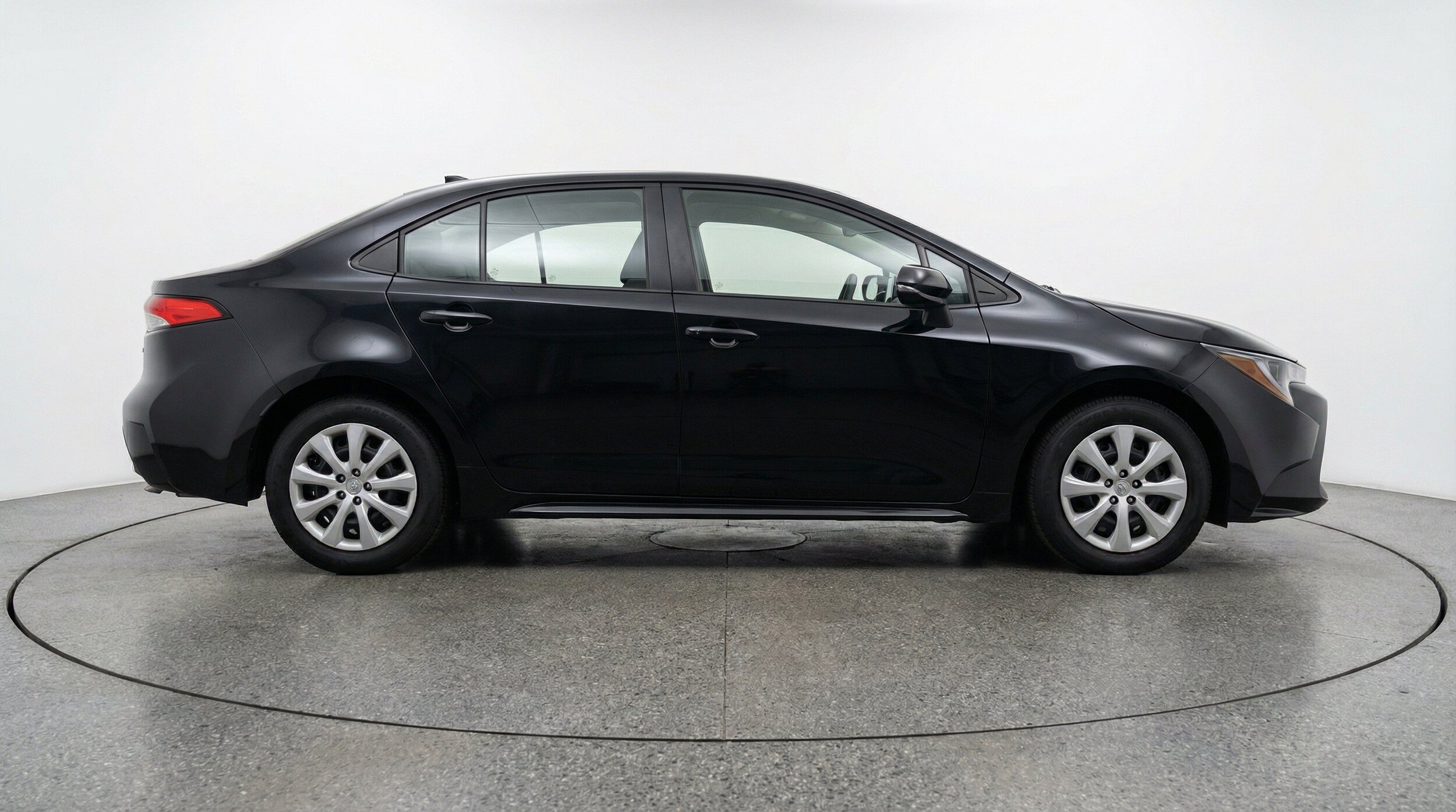 Thumbnail: 2025 Toyota Corolla - 11