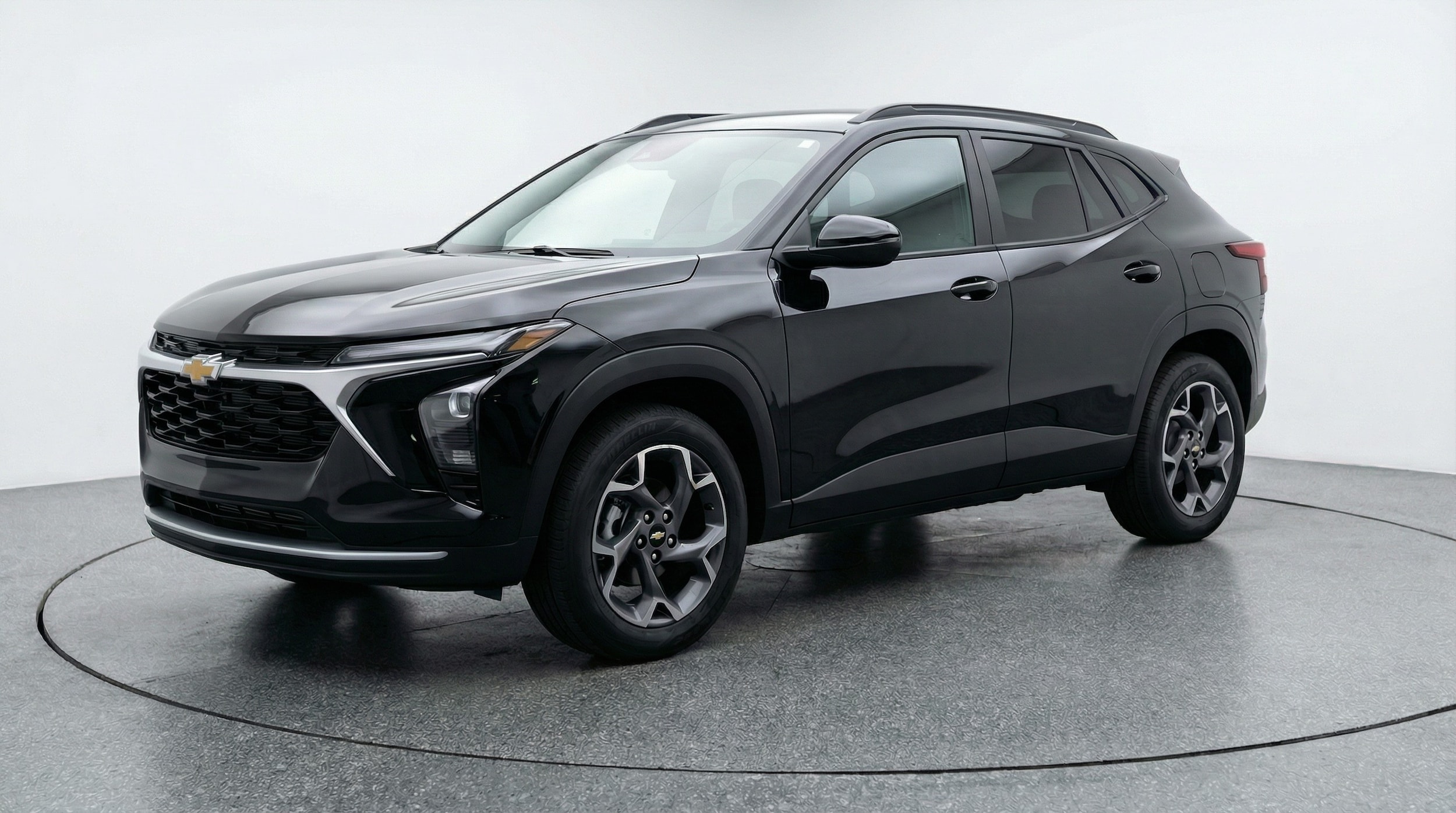 Thumbnail: 2025 Chevrolet Trax - 3