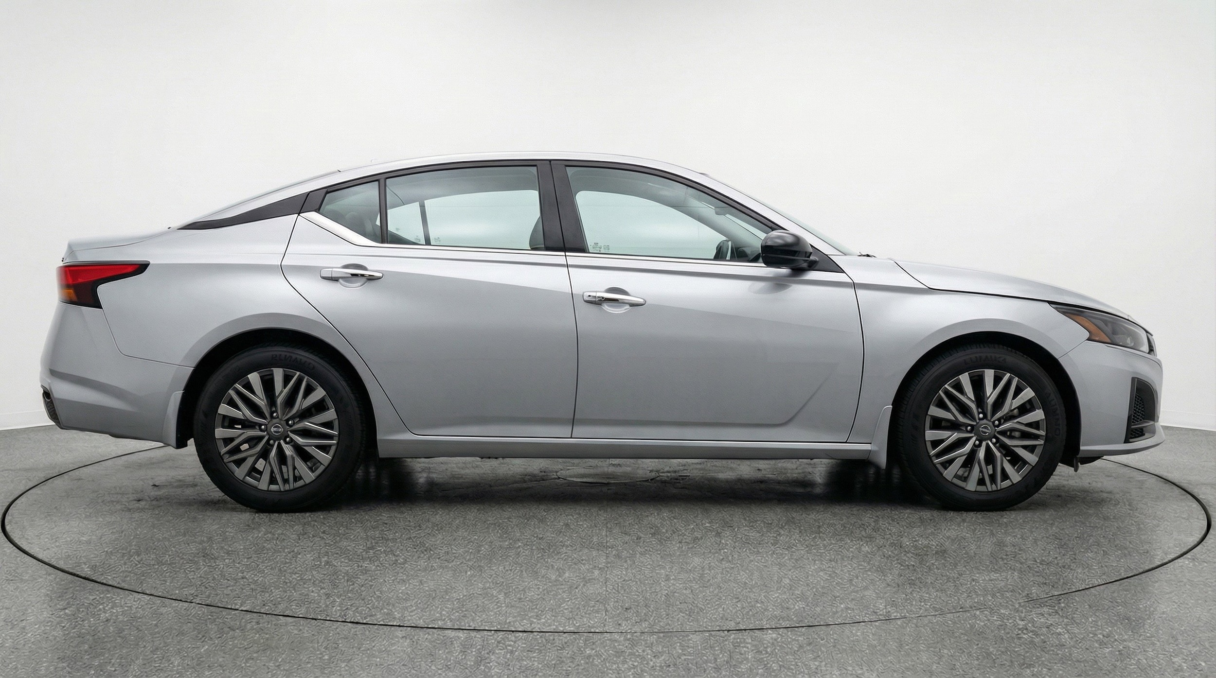 Thumbnail: 2025 Nissan Altima - 11