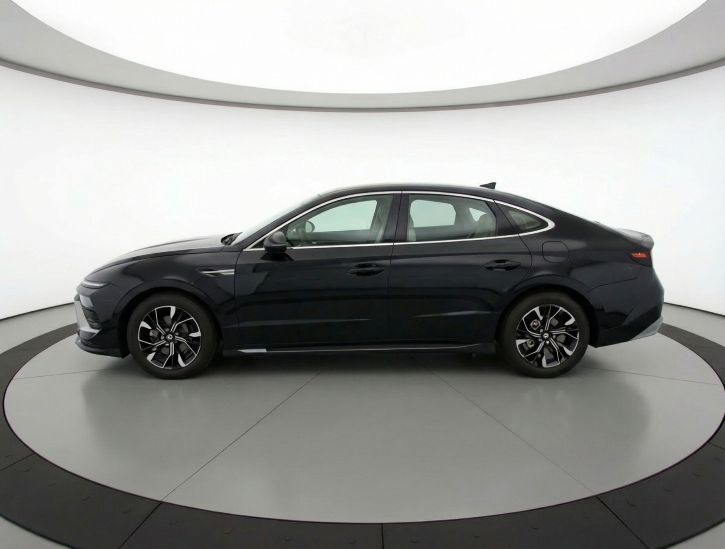 Thumbnail: 2025 Hyundai Sonata - 4