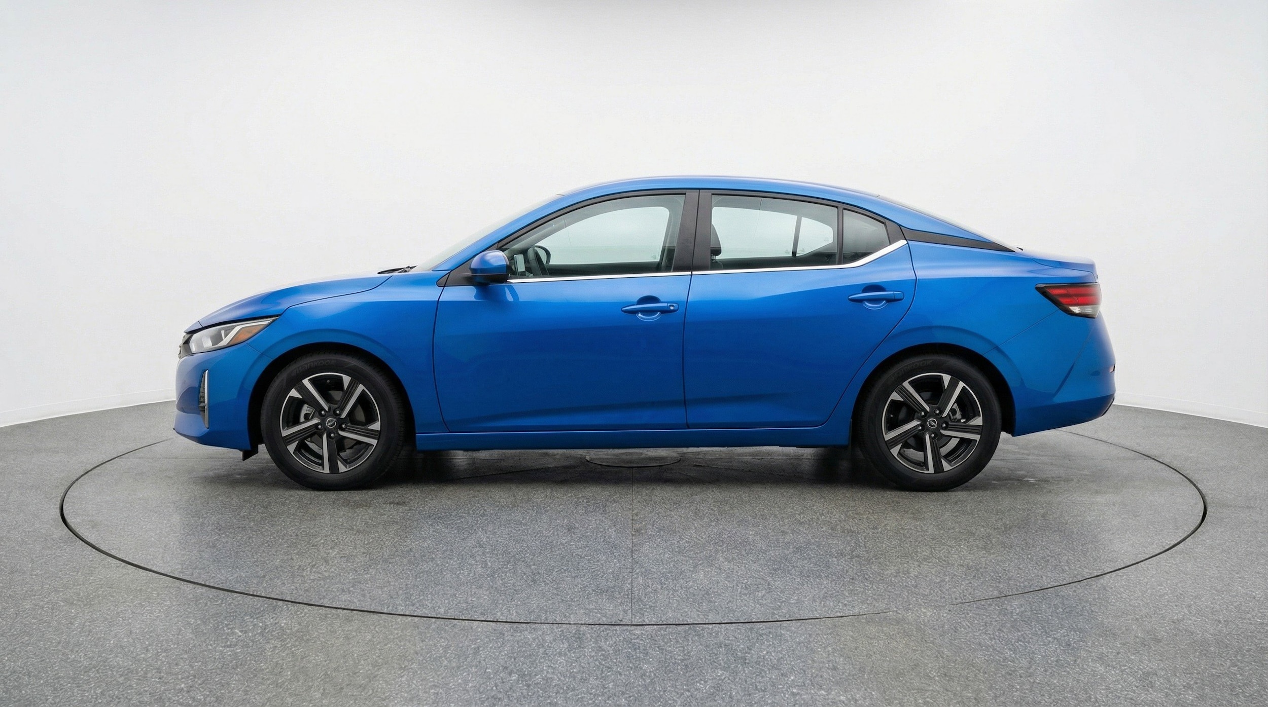 Thumbnail: 2025 Nissan Sentra - 5