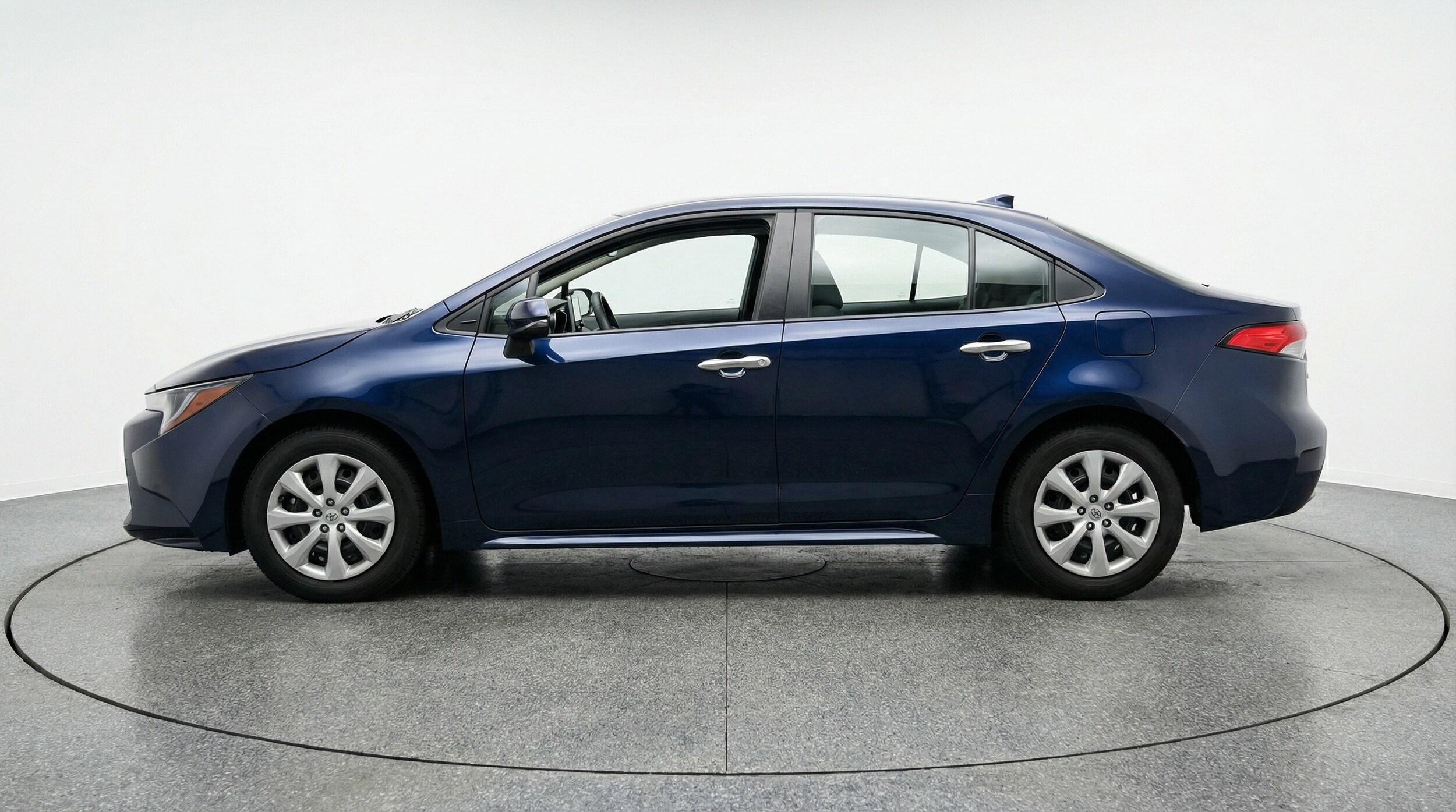 Thumbnail: 2025 Toyota Corolla - 5